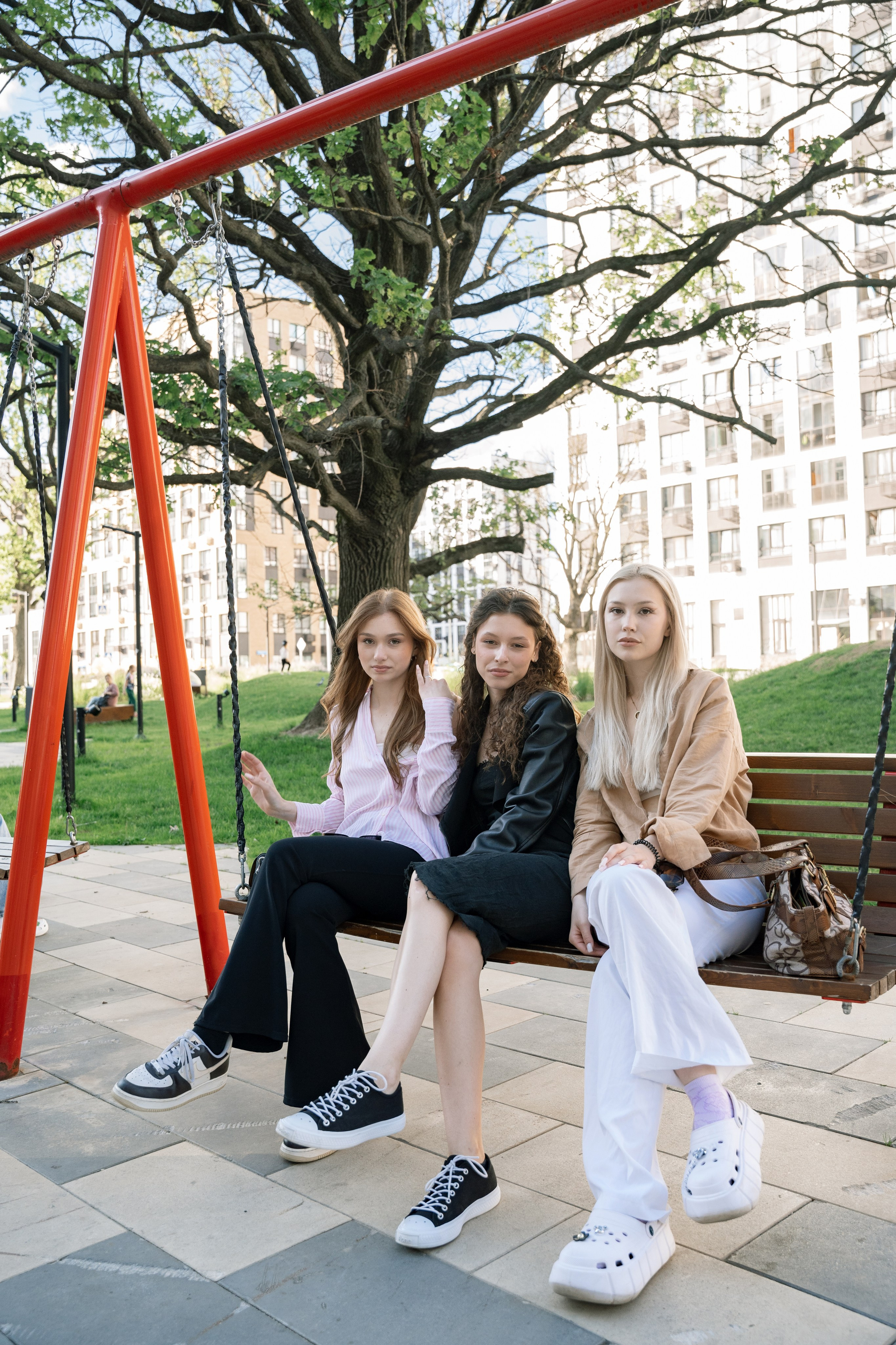 Съёмка для 11А в студии и у школы. Репотражный и семейный фотограф в Москве Герлинг Радмила