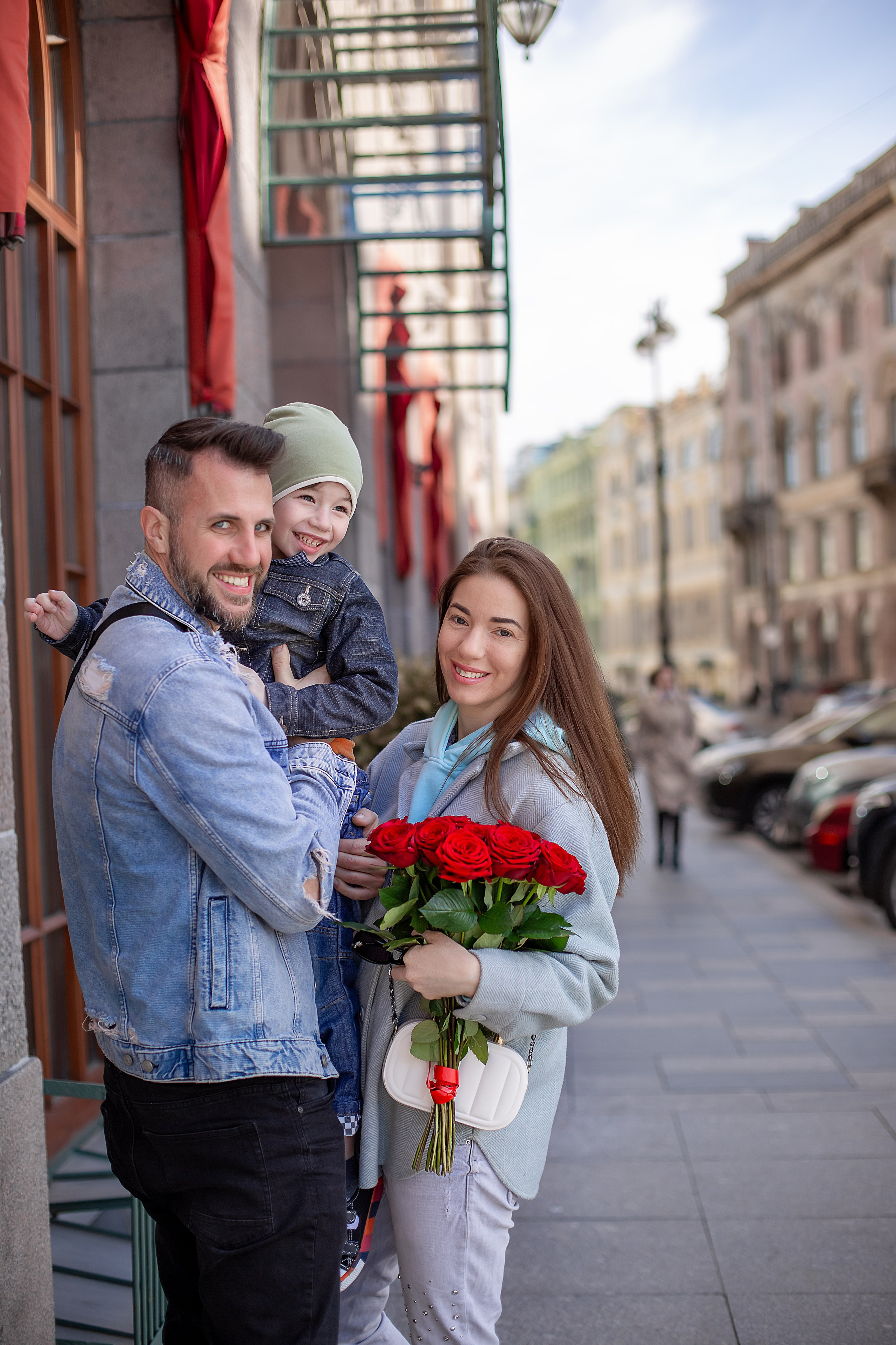 Семейная фотопрогулка. Фотограф Анастасия, СПб: живые семейные и женские фотосессии без позирования, наполненные эмоциями