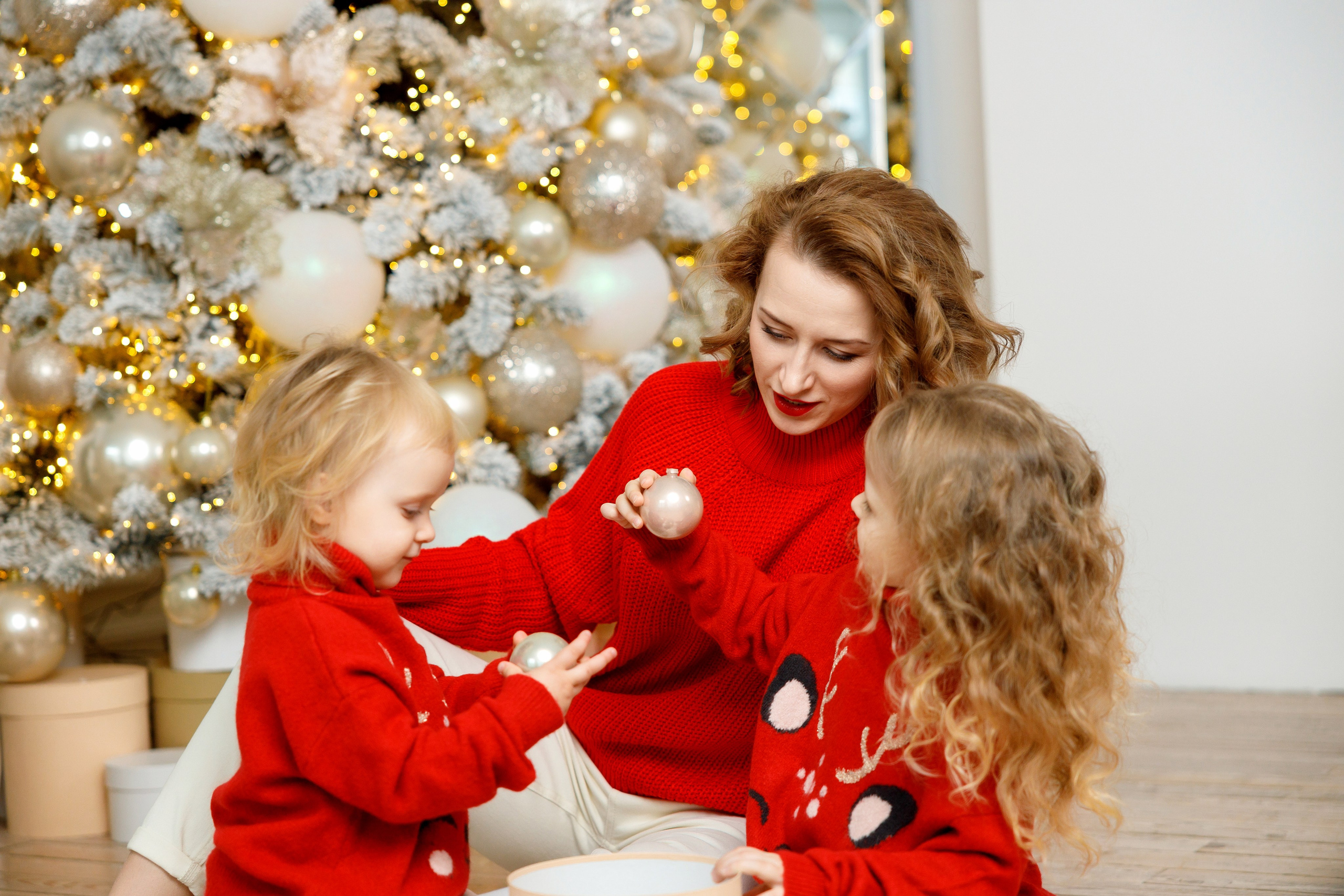 Новый год 2024. Дмитрий Белим — Семейный фотограф в Омске | Фотосессии для беременных и малышей