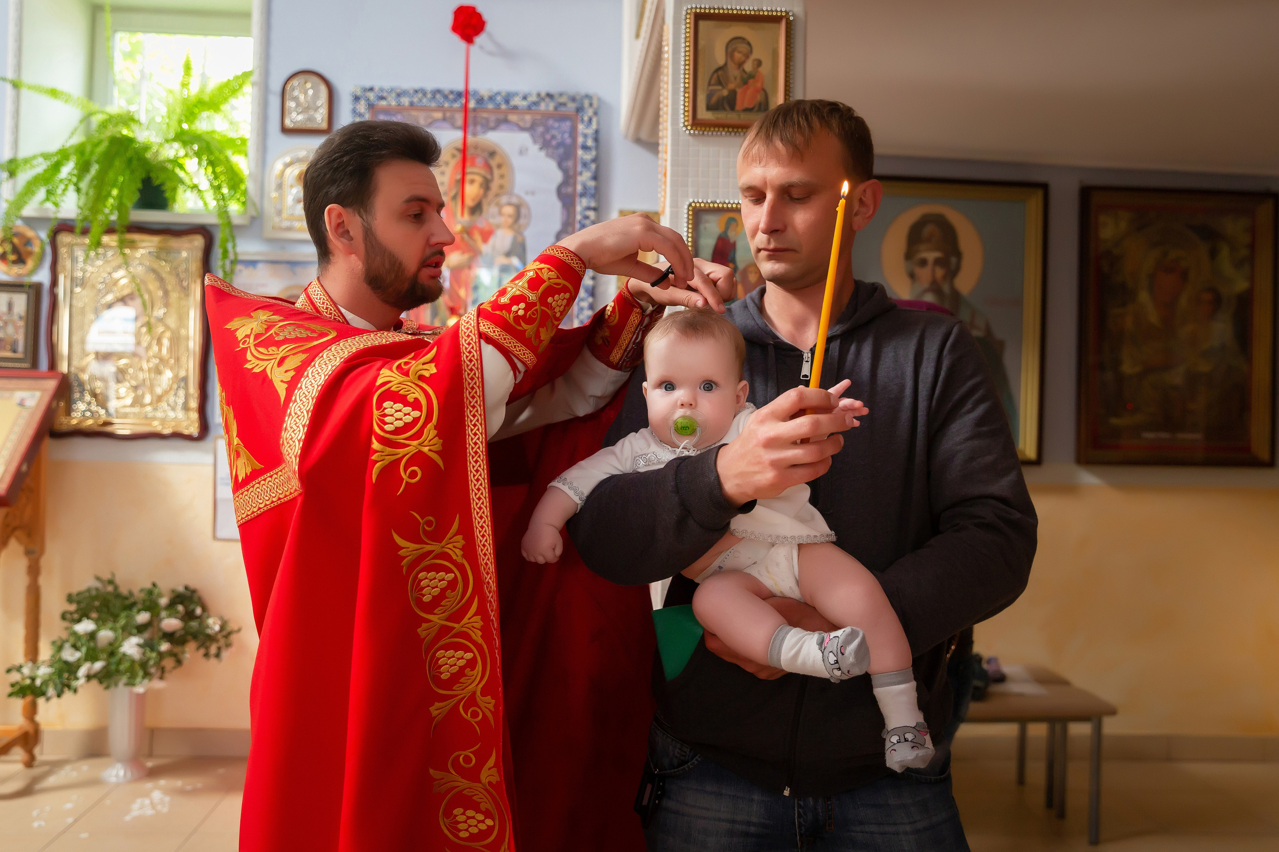 Таинство Крещения. Свадебный и семейный фотограф в г. Майкопе (выезд по республике и краю)