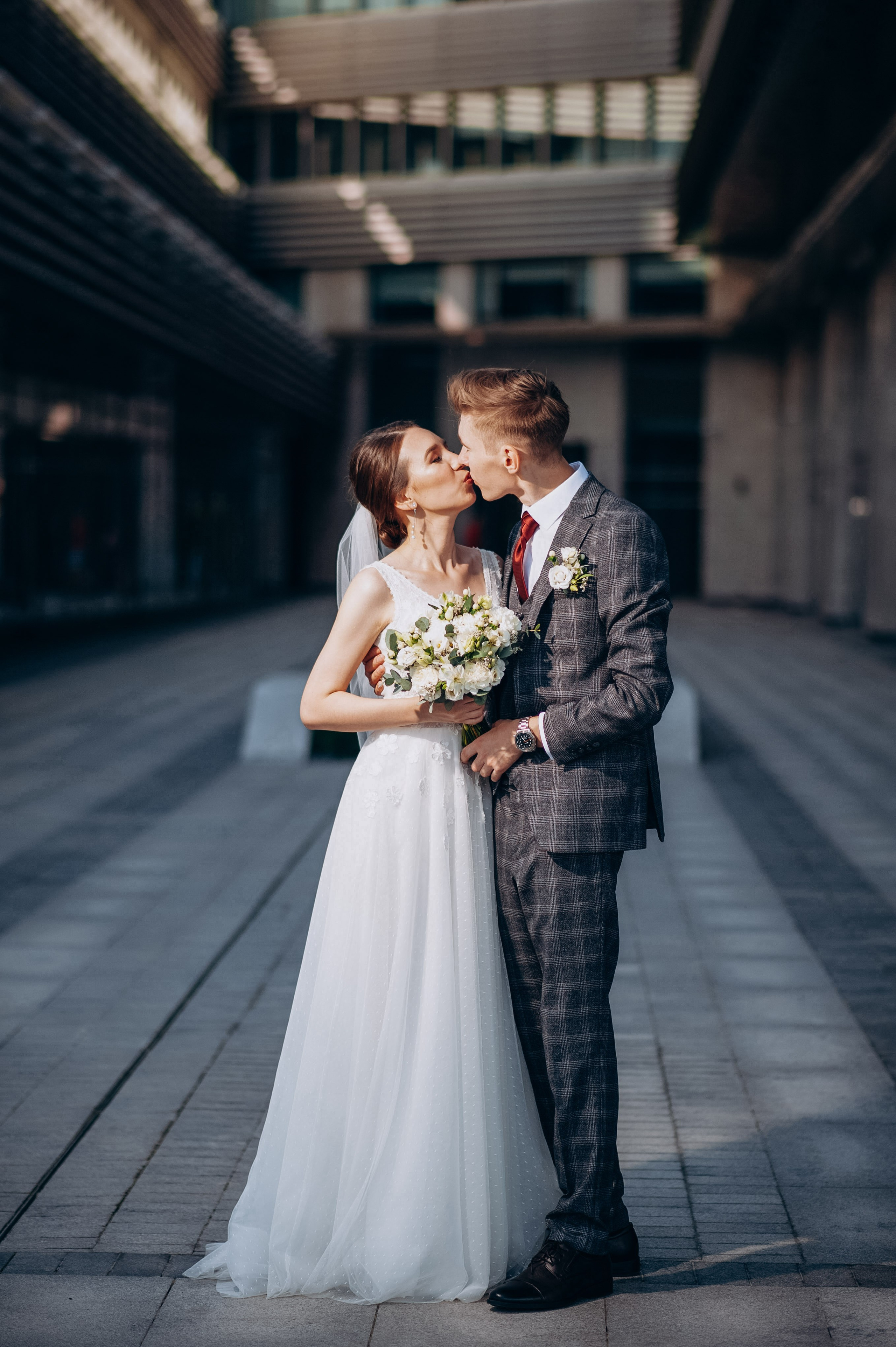 свадебная фотосессия БЦ Урбан Казань, свадебный фотограф Казань