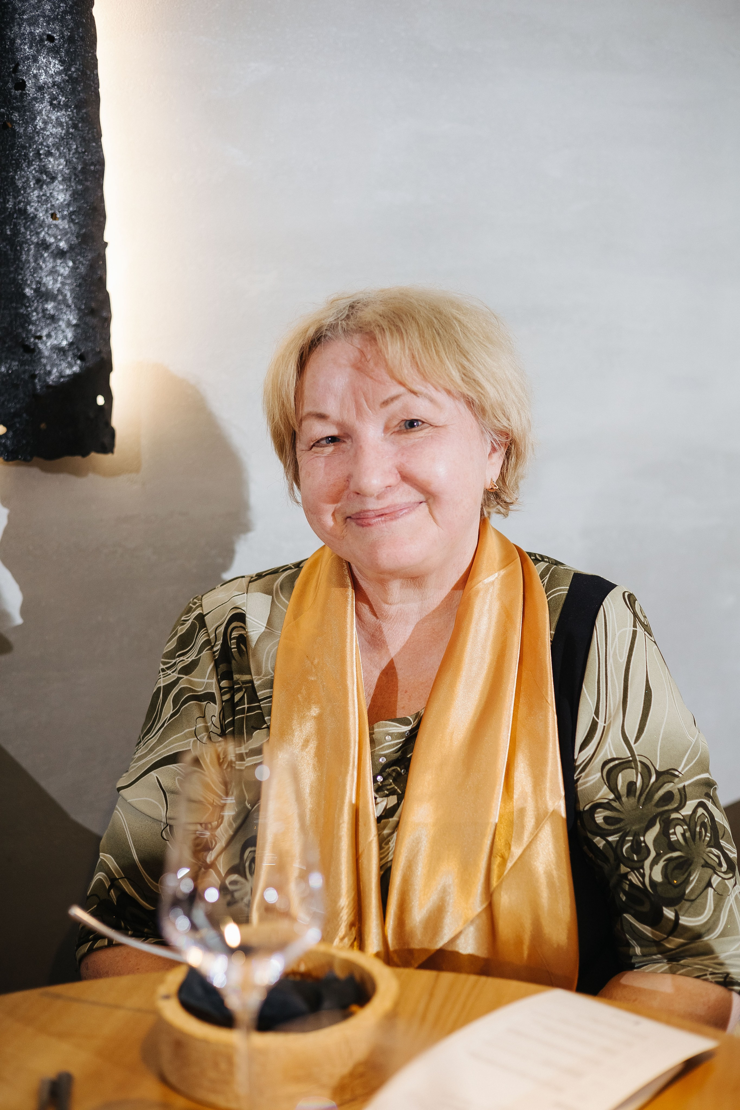 Презентация открытия магазина женской одежды GLVR в ресторане Fresco. Фотограф в Красноярске Надежда Воскресенская