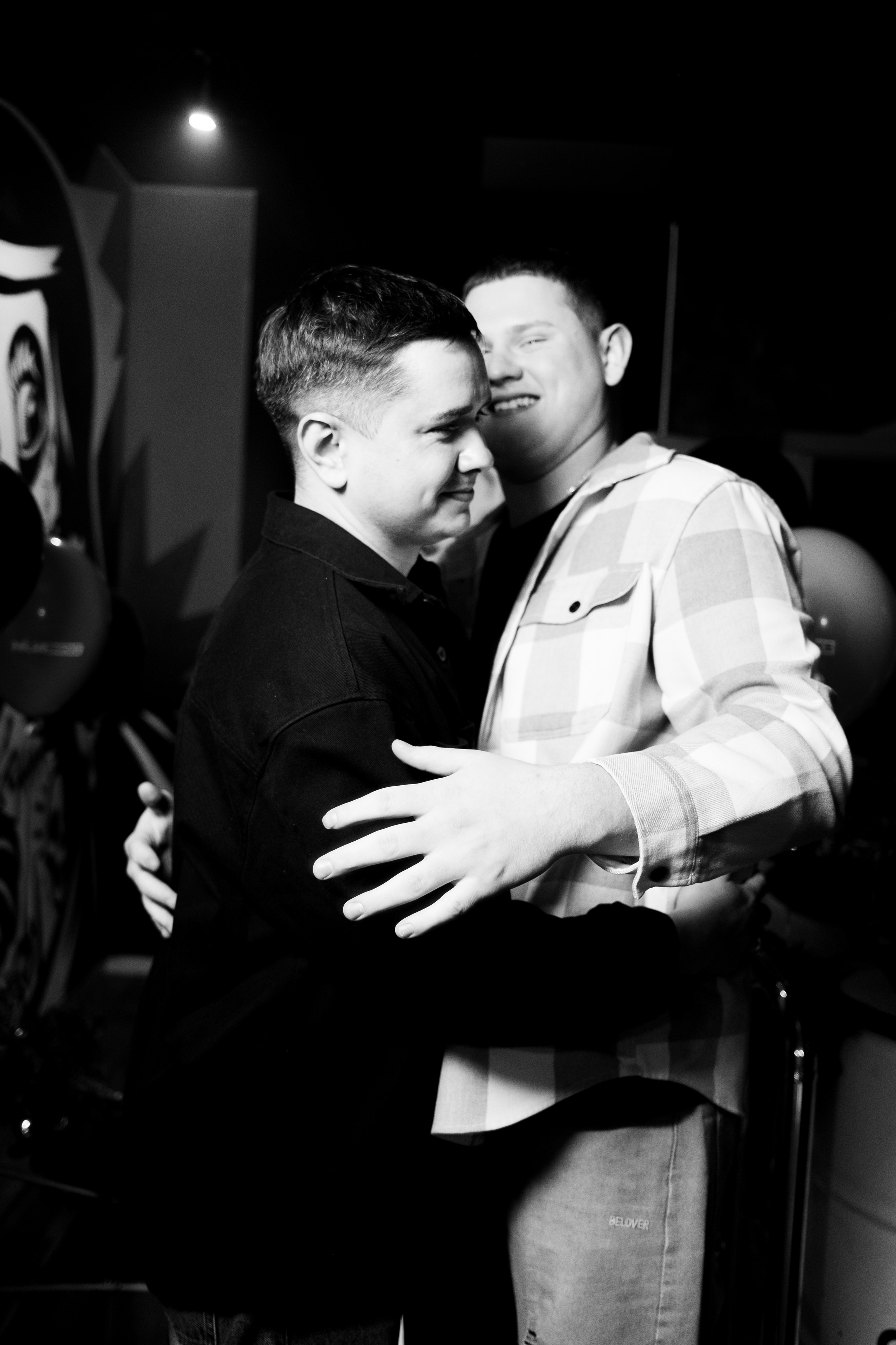 День рождения кальяной NUASMOKE 11 лет. Свадебный и репортажной фотограф Денис Ожигин в Краснодаре и Краснодарском крае