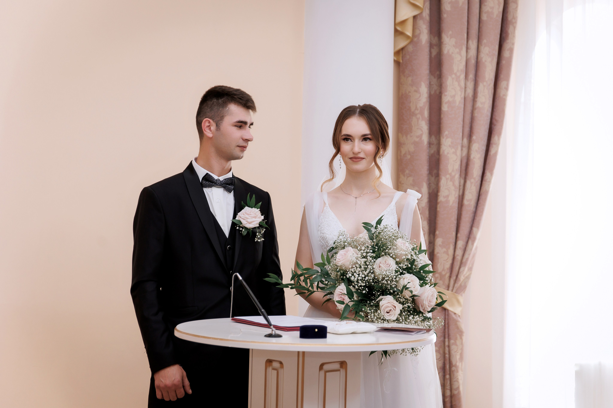 Ангелина и Александр. Свадебный фотограф в Омске Яна Савина