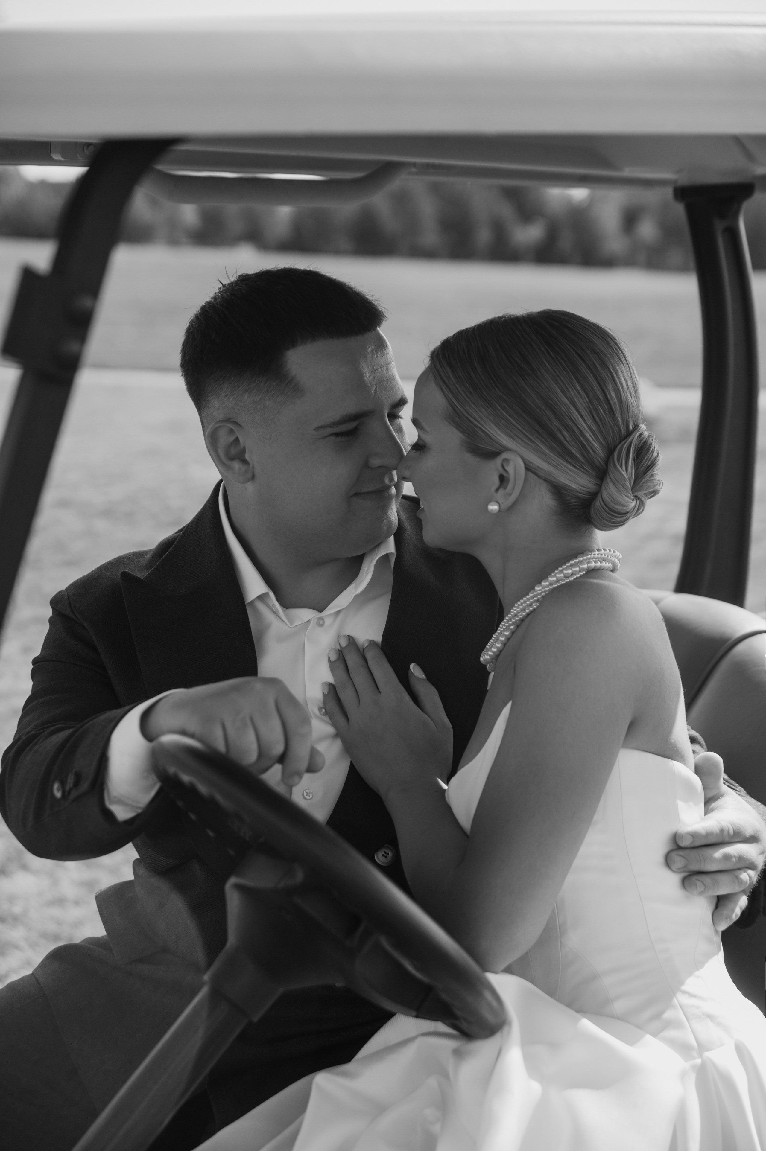 Свадебная фотосессия в Завидово гольф поле с утром невесты и красивым свадебным банкетом. Свадебный фотограф в Твери, Москве и Санкт-Петербурге Денисова Екатерина