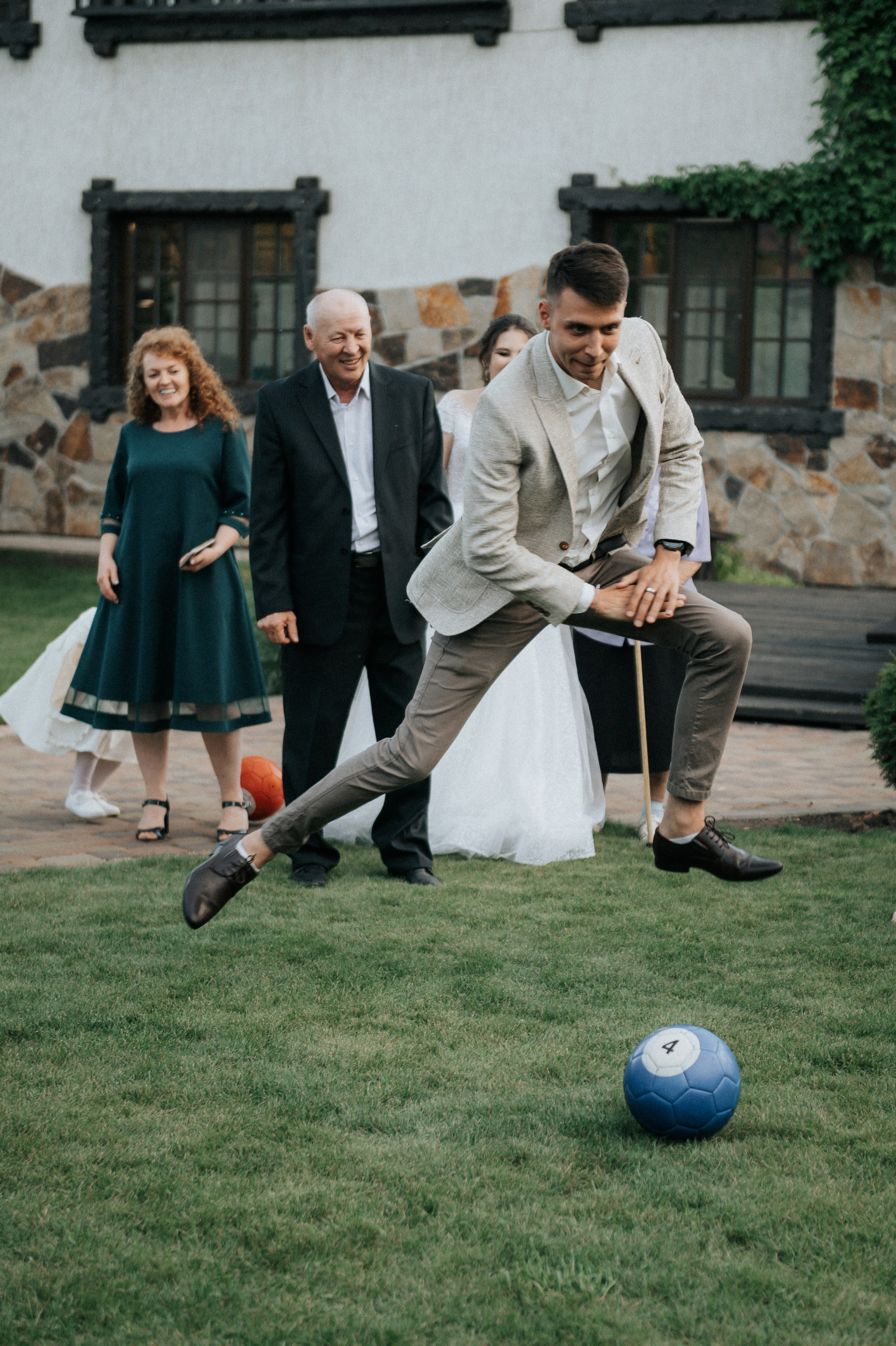 Свадебные фотографии. Фотограф в Барнауле Дарья Бутурлакина. Люби.Цени.Касайся
