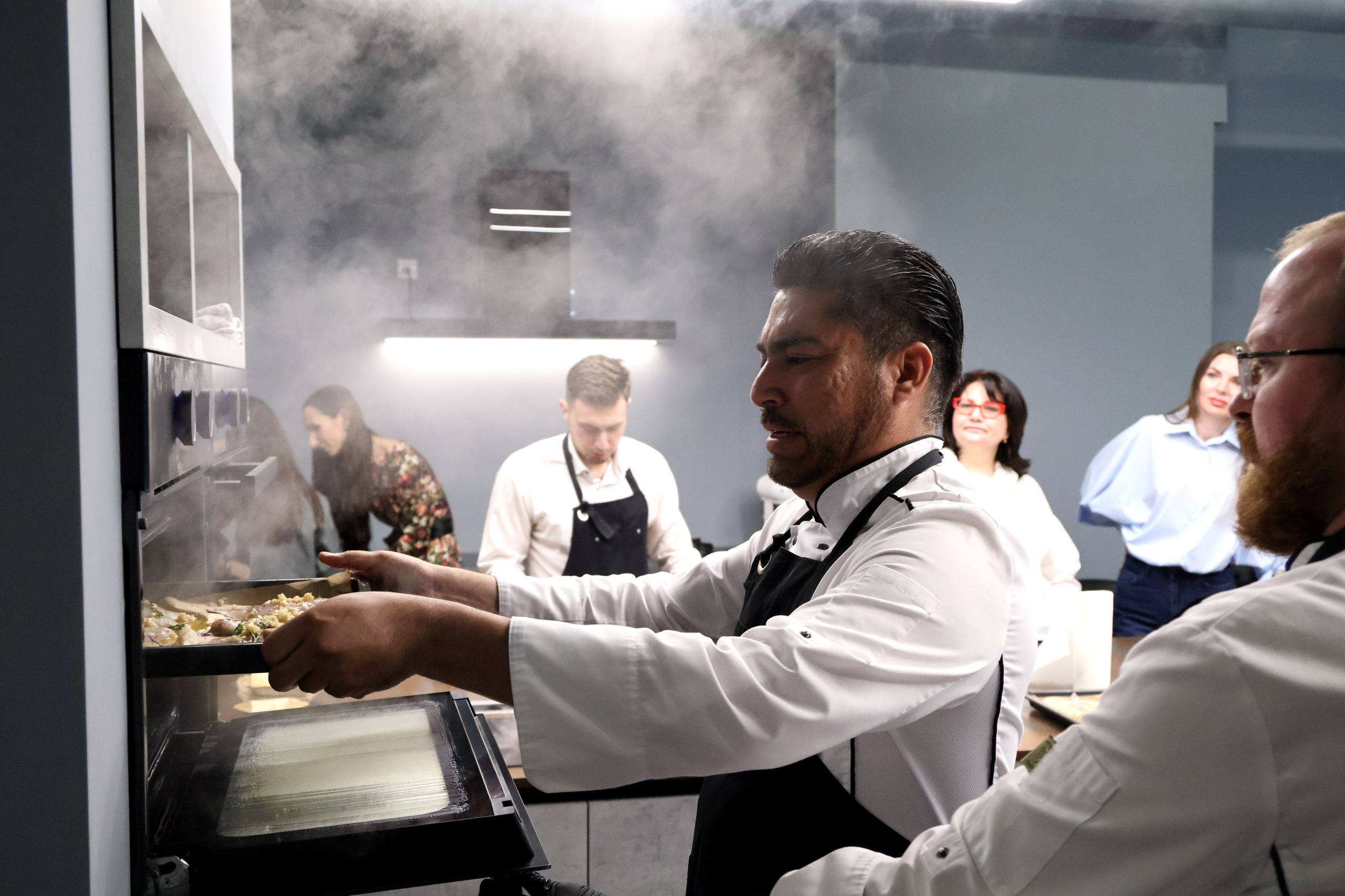 Испанская бытовая техника Pando: Арт-пространство на Вавилова 4. Спортивный и репортажный фотограф Ермакова Светлана