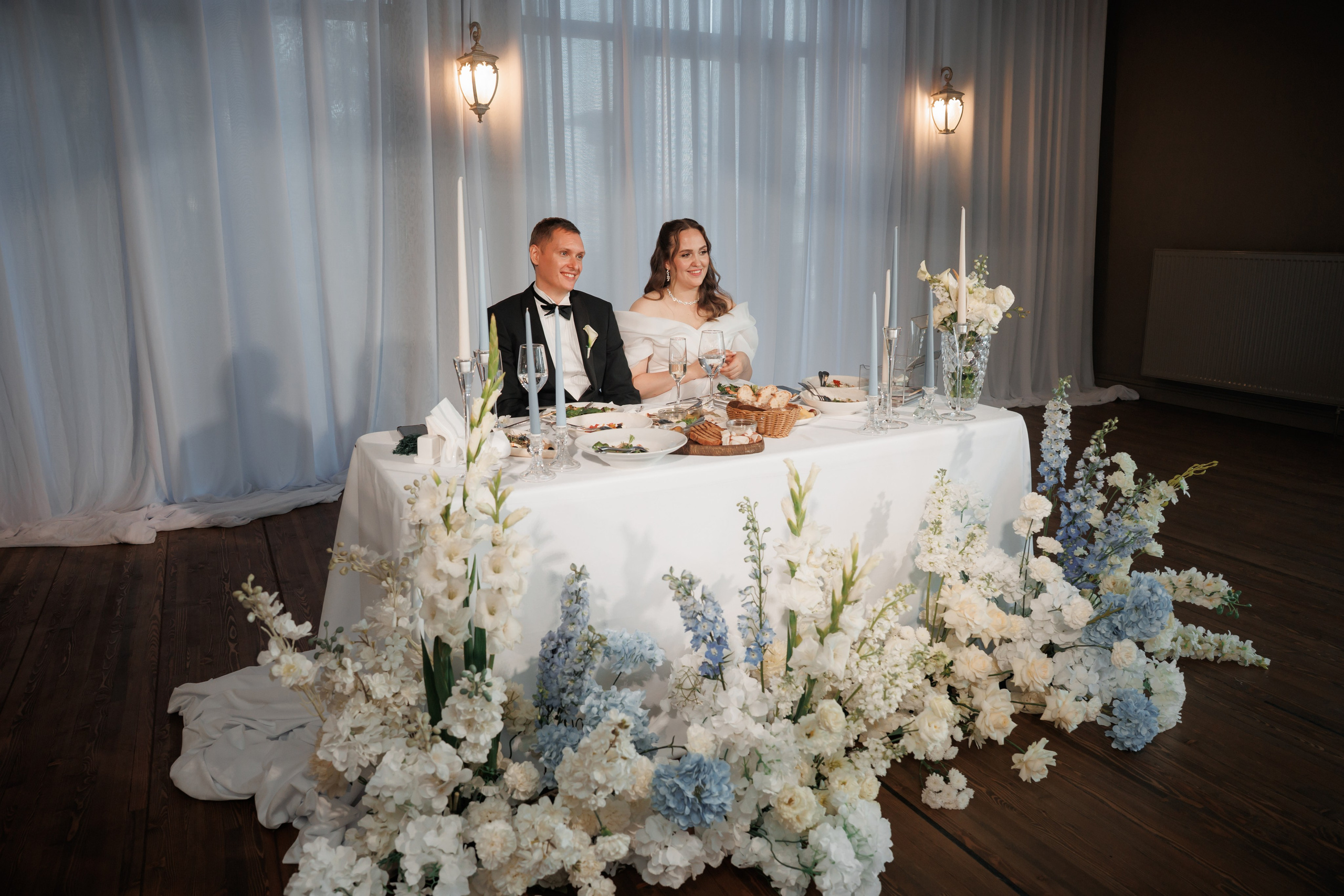 Свадебная фотосессия в отеле Сенешаль. Свадебный и репортажный фотограф (Москва, Королев и другие)