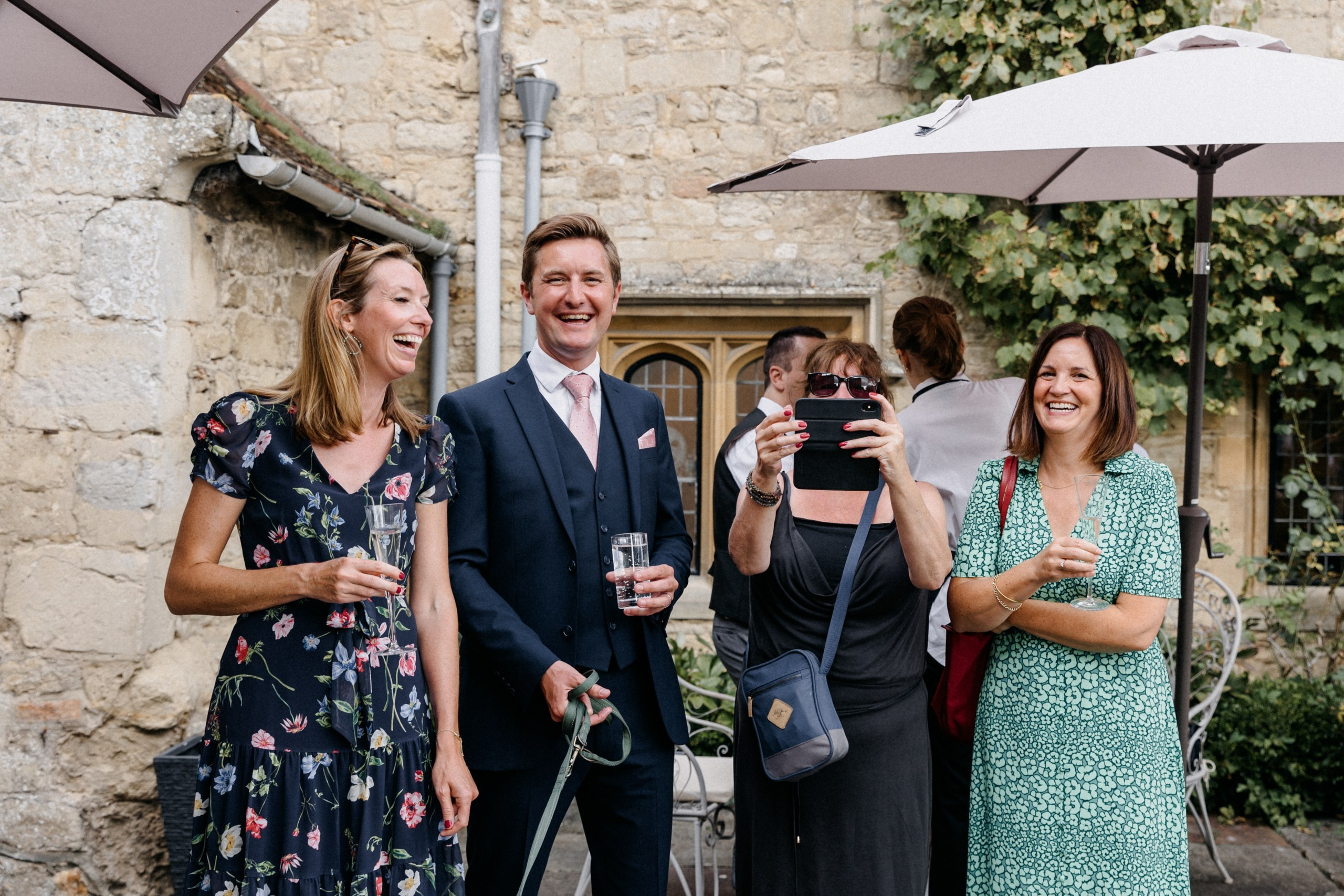 Ana & Tom Wedding at Notley Abbey. Moments Catchers — Wedding Photography & Video Duo in London