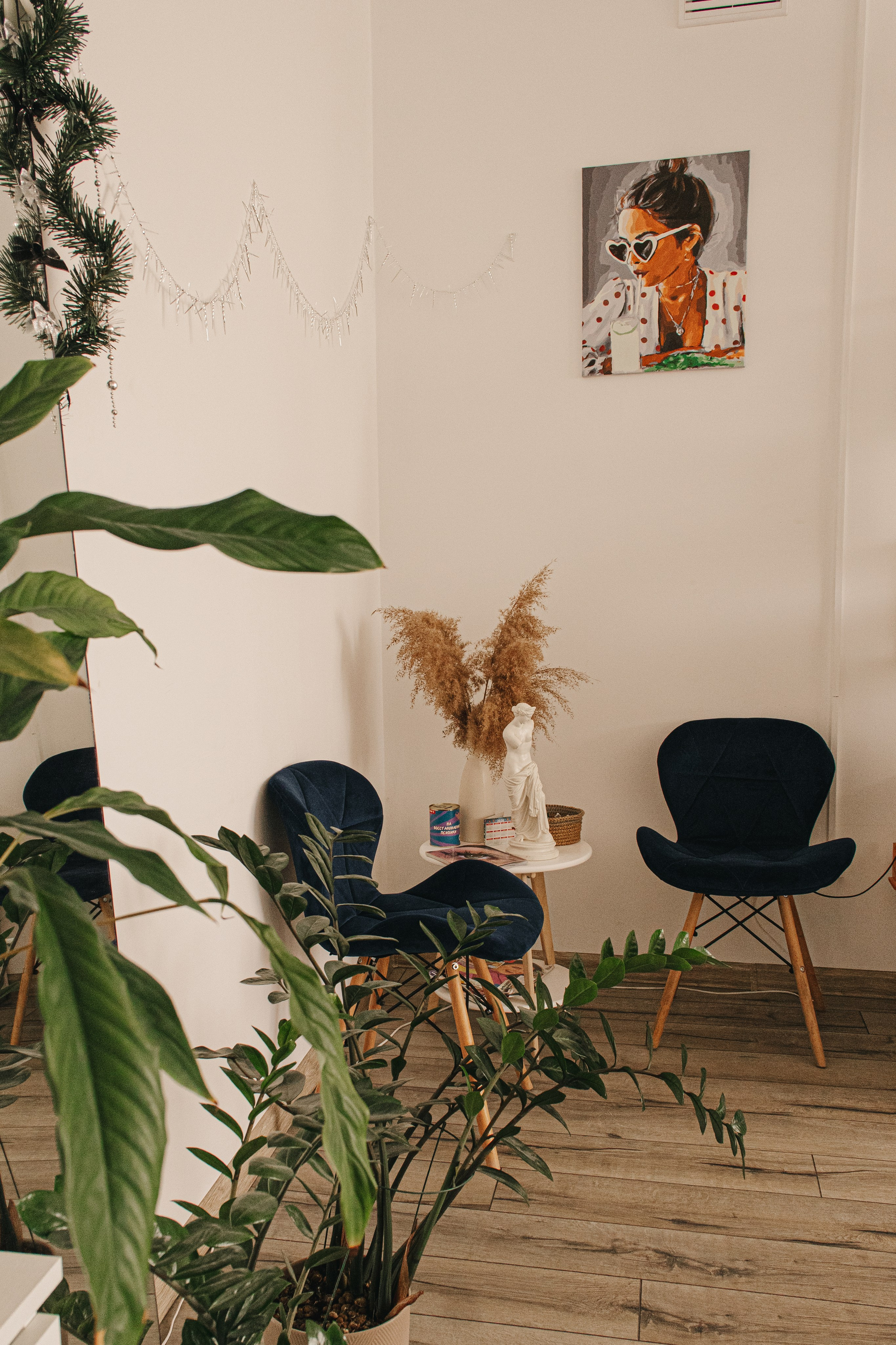 Косметолог и его рабочий кабинет - Курск