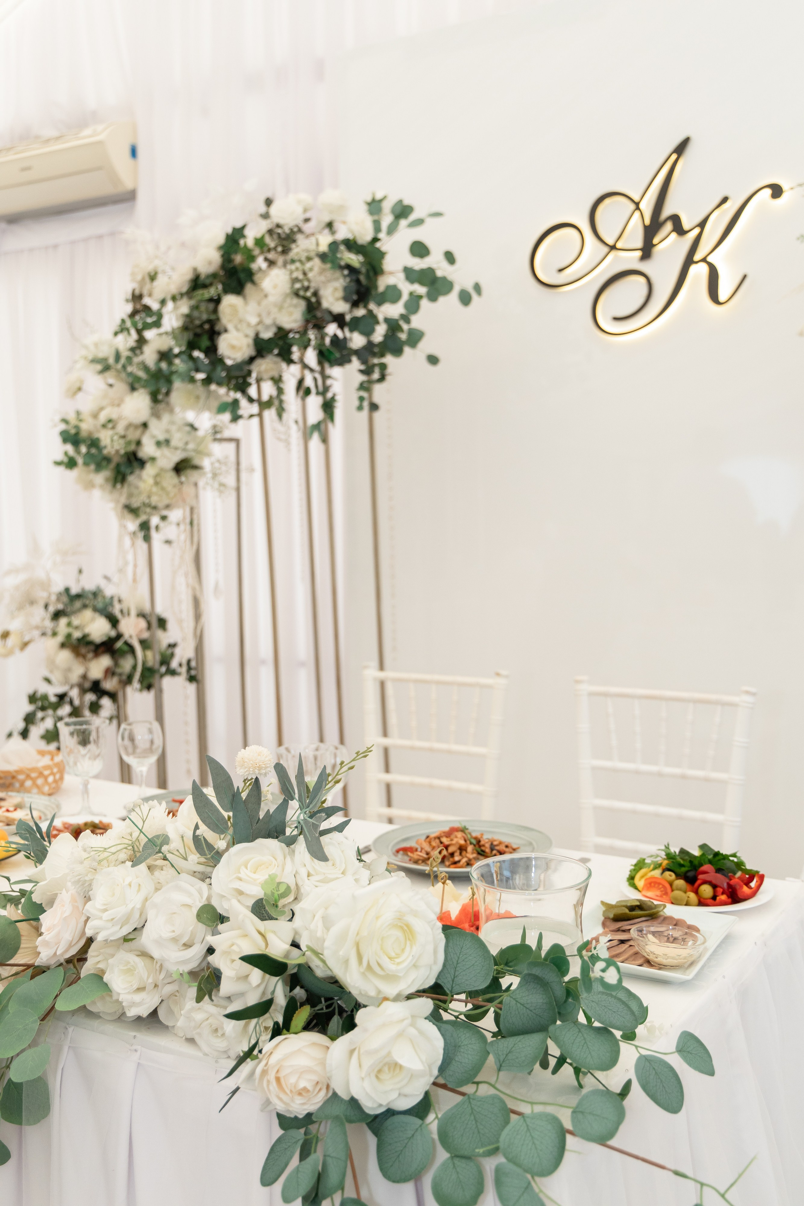 Ксения и Антон (полный день). Фотограф в Барнауле Юлия Садвокасова