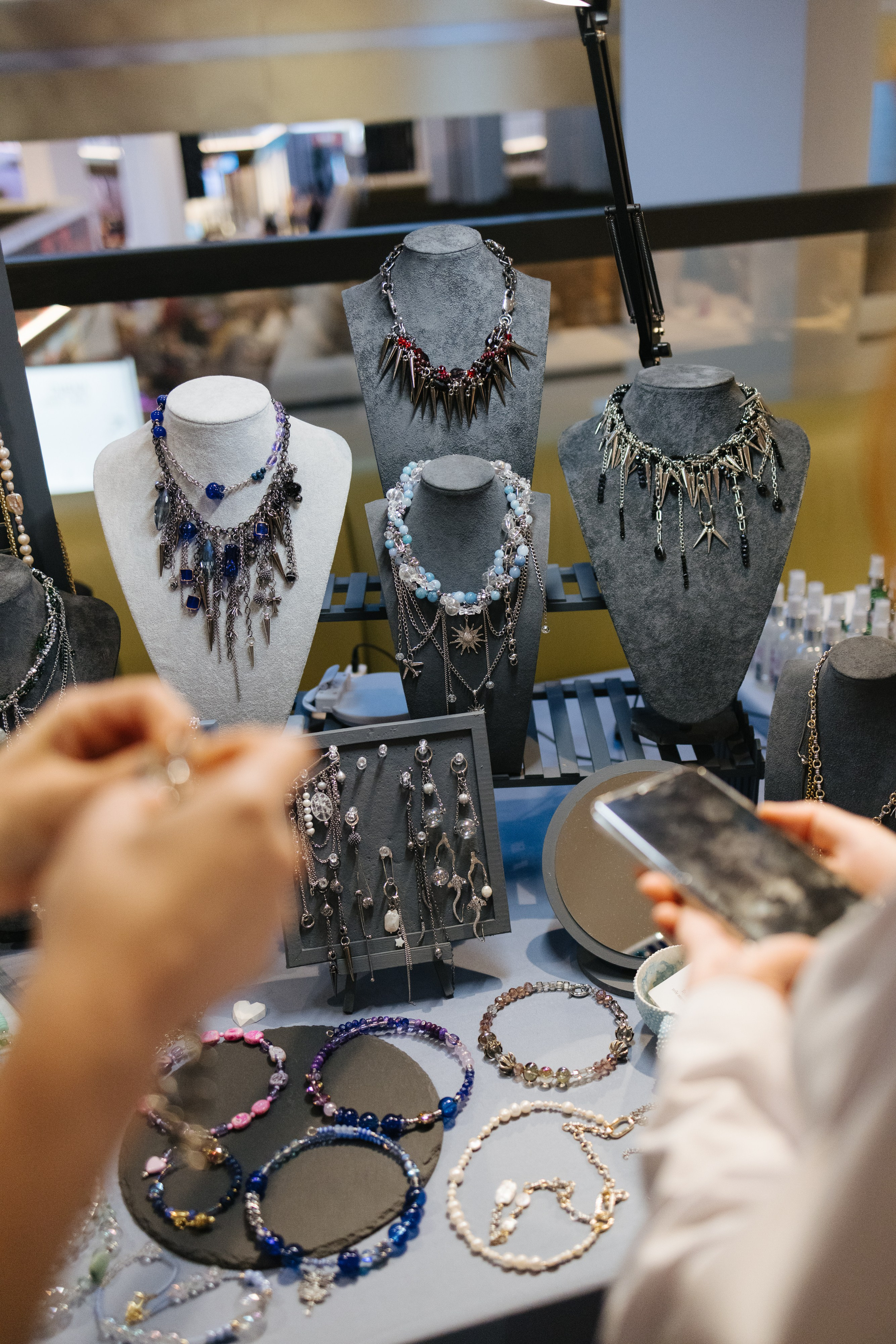 7–8 марта 2025 в пространстве «Три вокзала. Депо» / День 2 / фото Валерий Белобеев. Фотоотчеты «Ламбада-маркета»