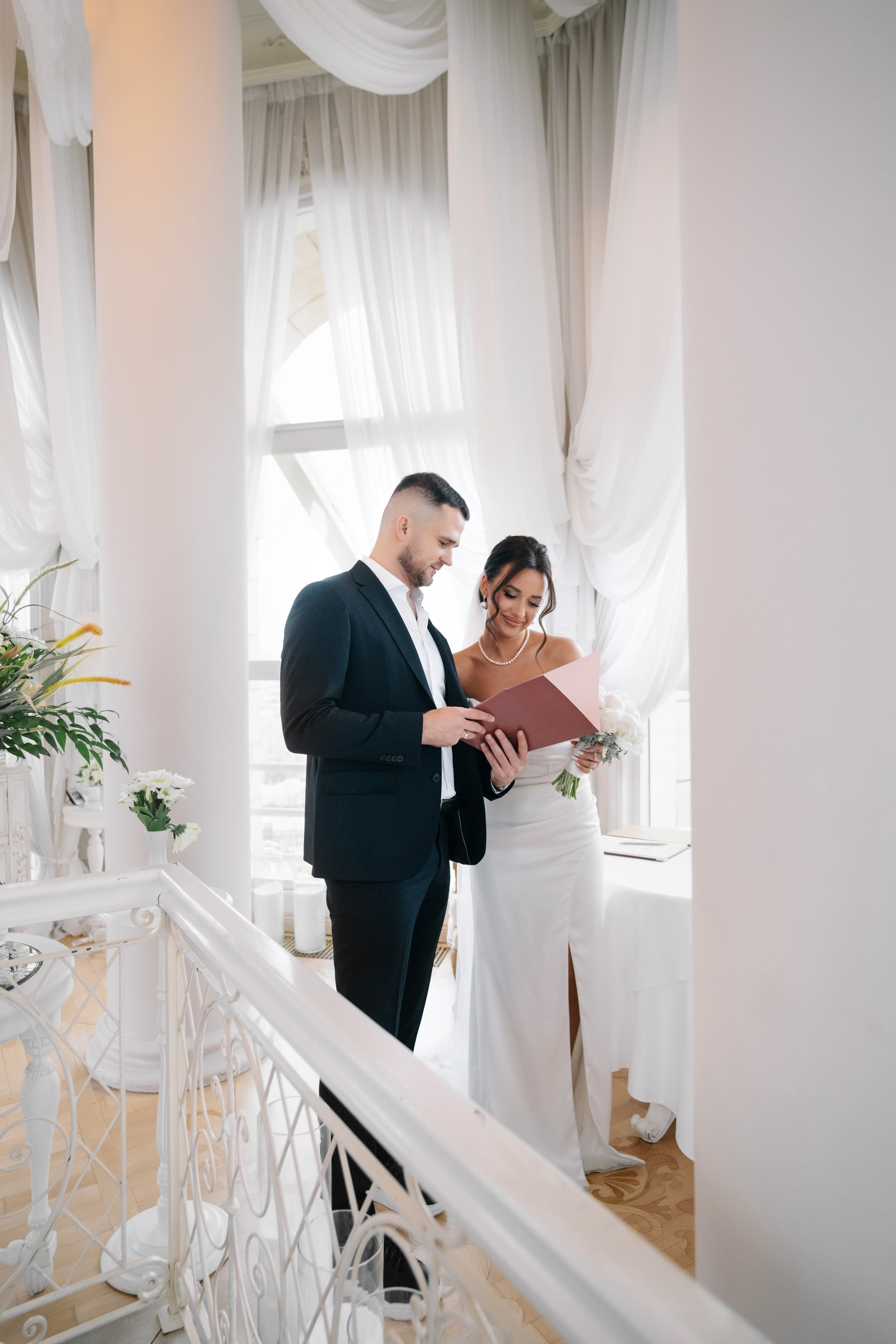 Свадебная фотосессия в отеле Plaza Garden Moscow WTC