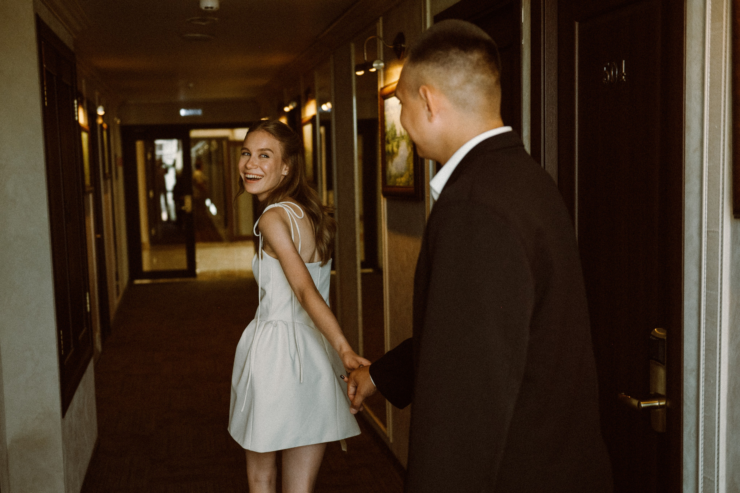 Свадебные фотографии. Фотограф в Барнауле Дарья Бутурлакина. Люби.Цени.Касайся