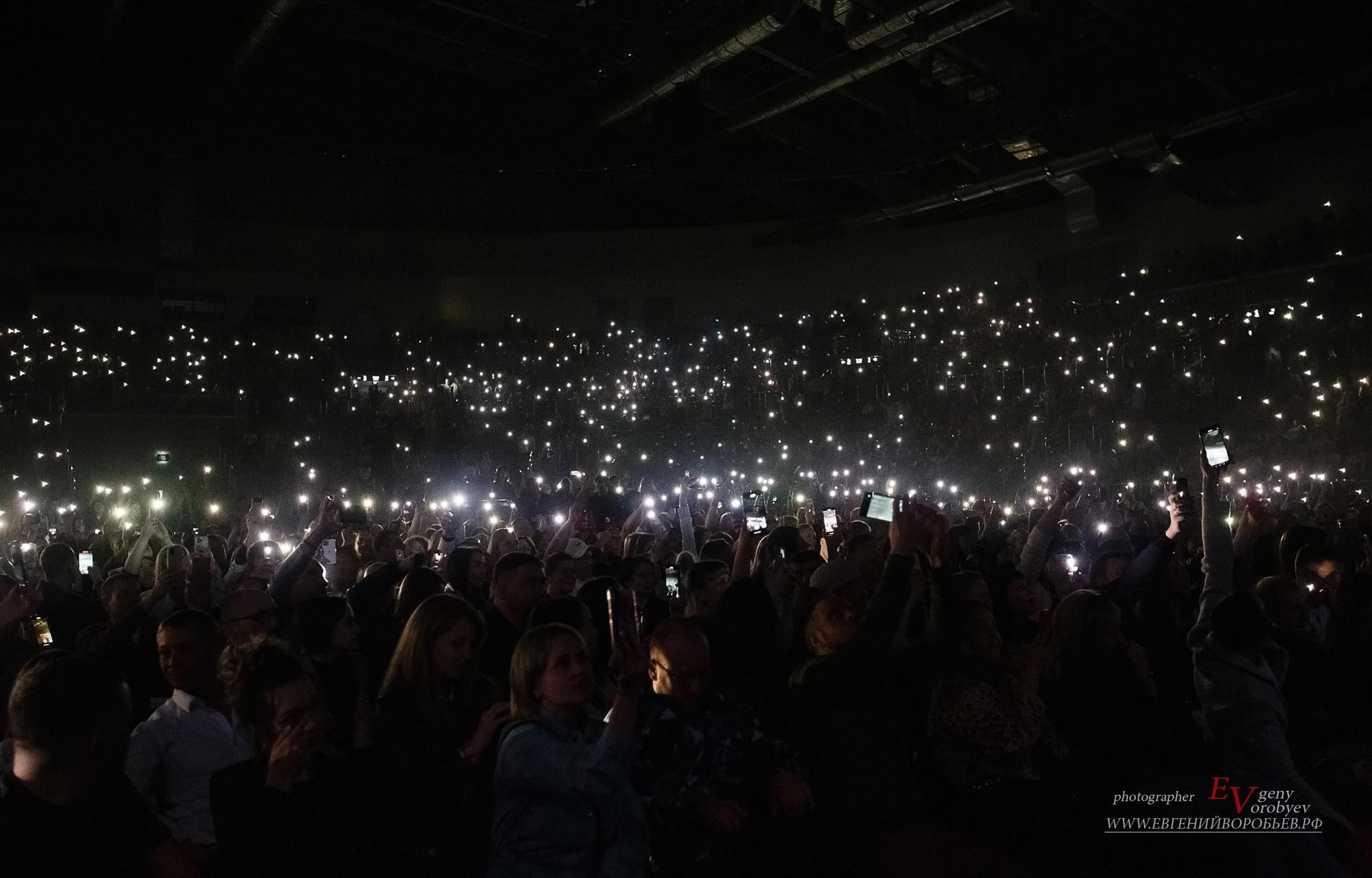 Концерт певицы зиверт в Красноярске фото репортаж артистка шоу фоторепортаж репортажный фотограф фотосъёмка заказать цена стоимость пример