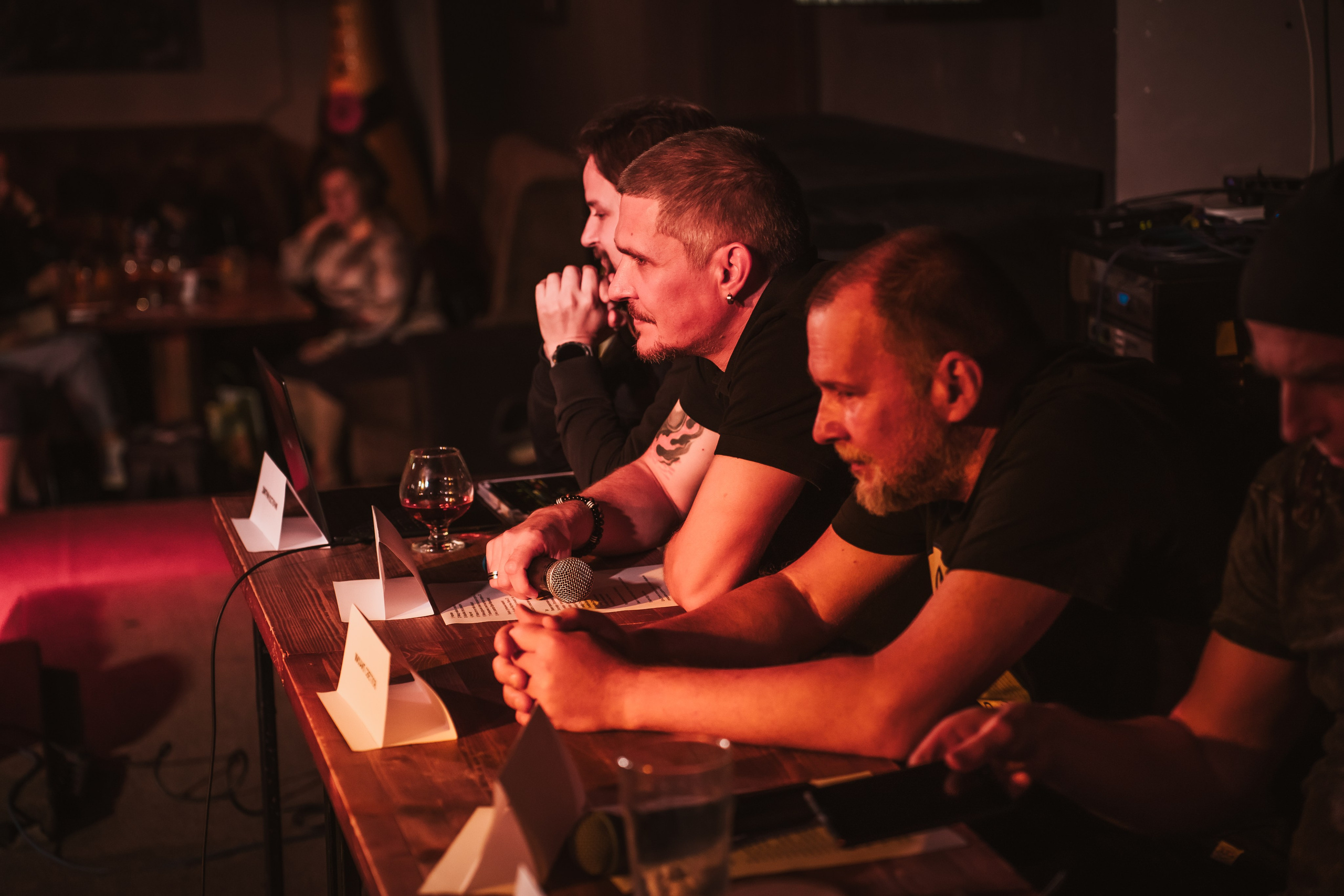 Предпрослушиание Черный Обелиск. Репортажный фотограф Анастасия Рубцова