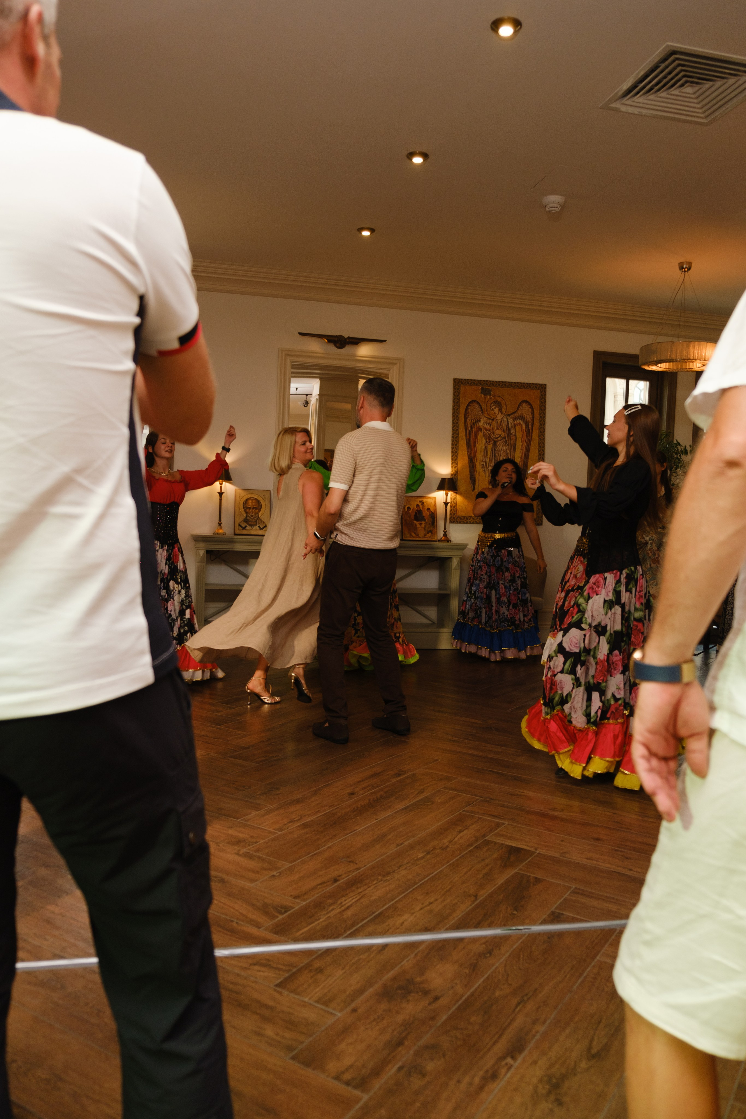 Фотограф на юбилей в Крыму | Съемка дня рождения | Илья Желдак. Профессиональная фотосъемка в Крыму. Натуральные эмоции и живые кадры. Забронируйте дату прямо сейчас!