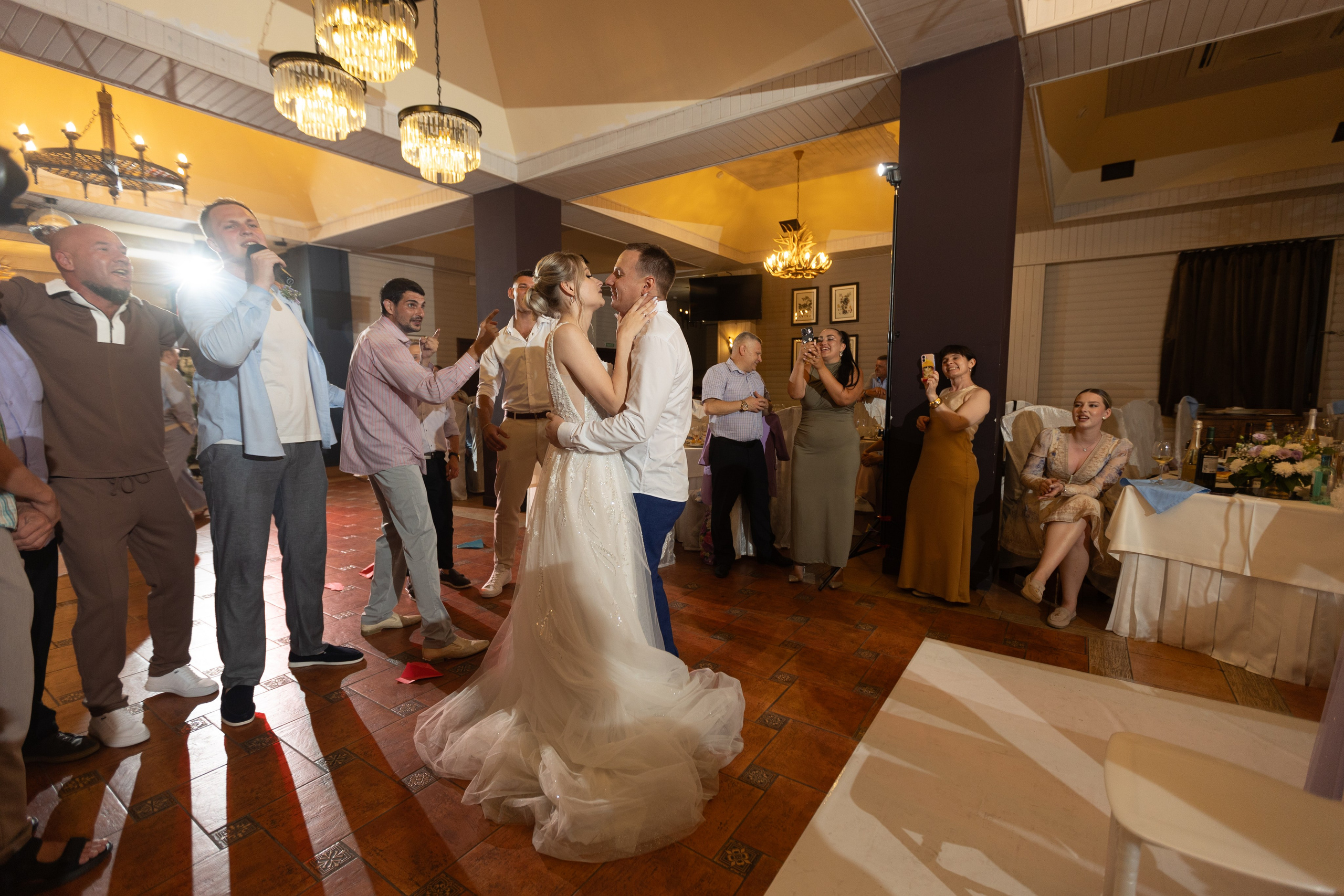 Е+В (Утро, ЗАГС, Luciano, Банкет). Профессиональная фотосъемка в Крыму. Натуральные эмоции и живые кадры. Забронируйте дату прямо сейчас!