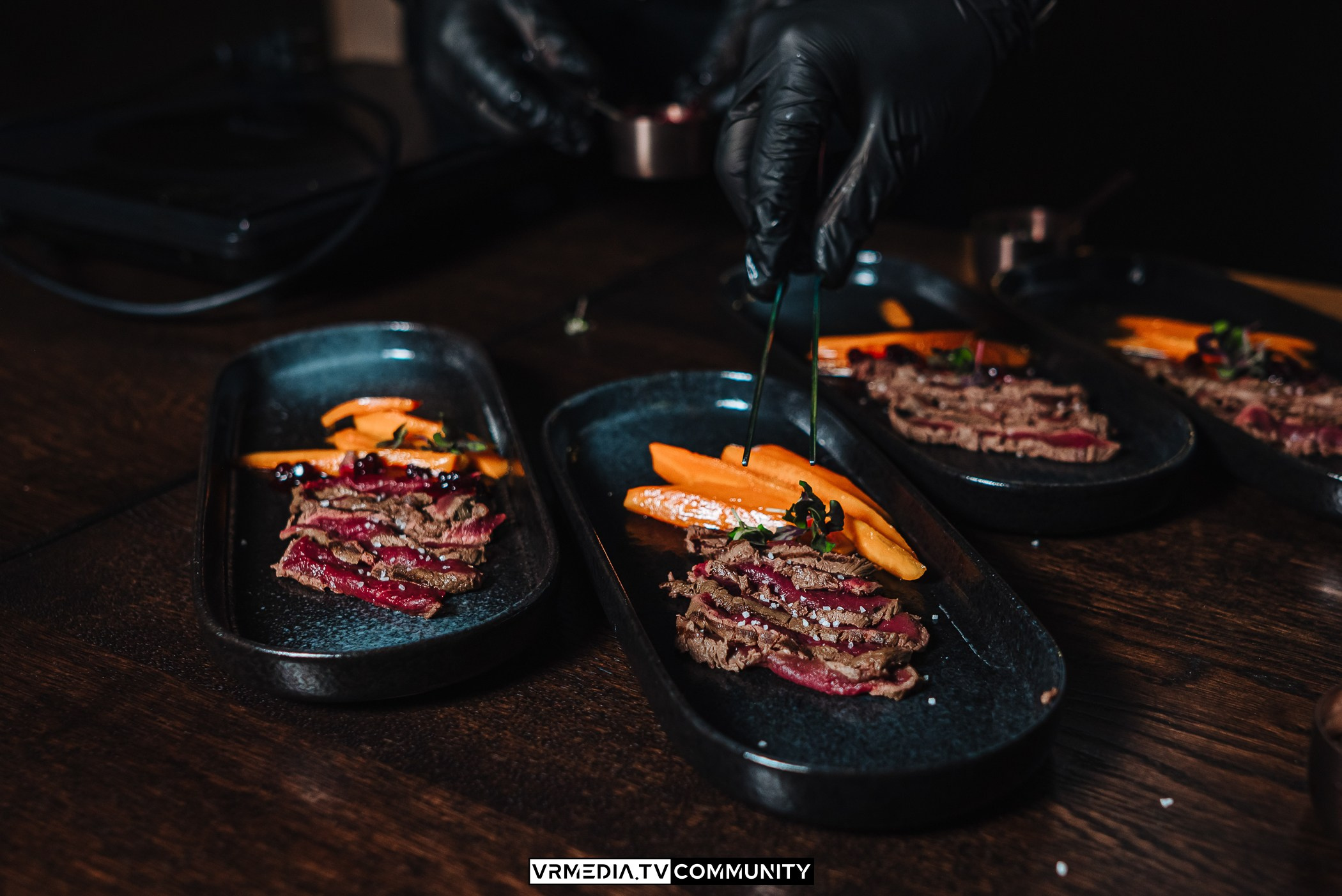 Модный вторник. Винный вечер «Жизнь замечательных людей»