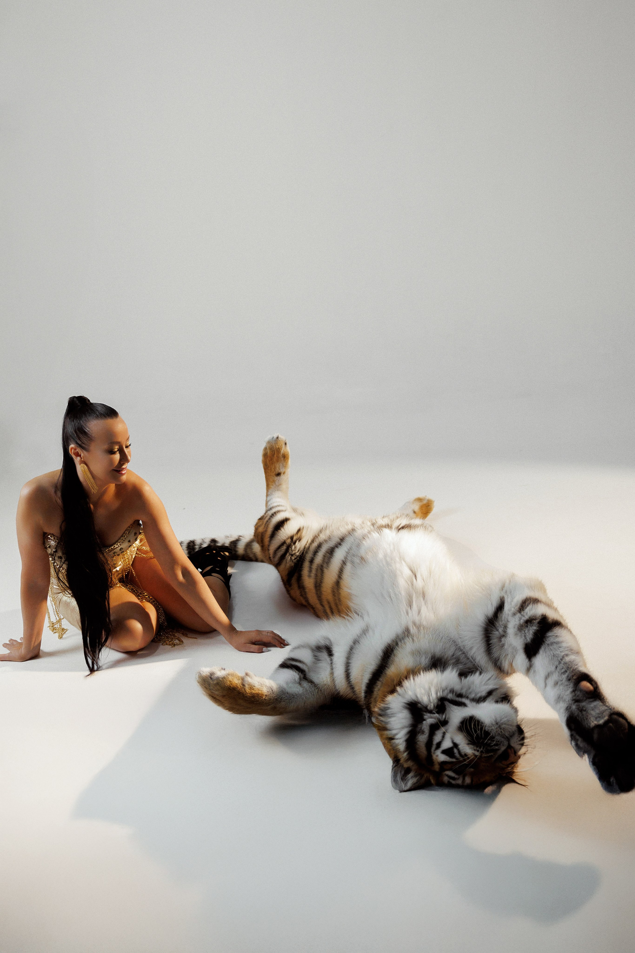 Фотосессия с тигром. Иванова Ирина Свадебный и семейный фотограф г. Уфа