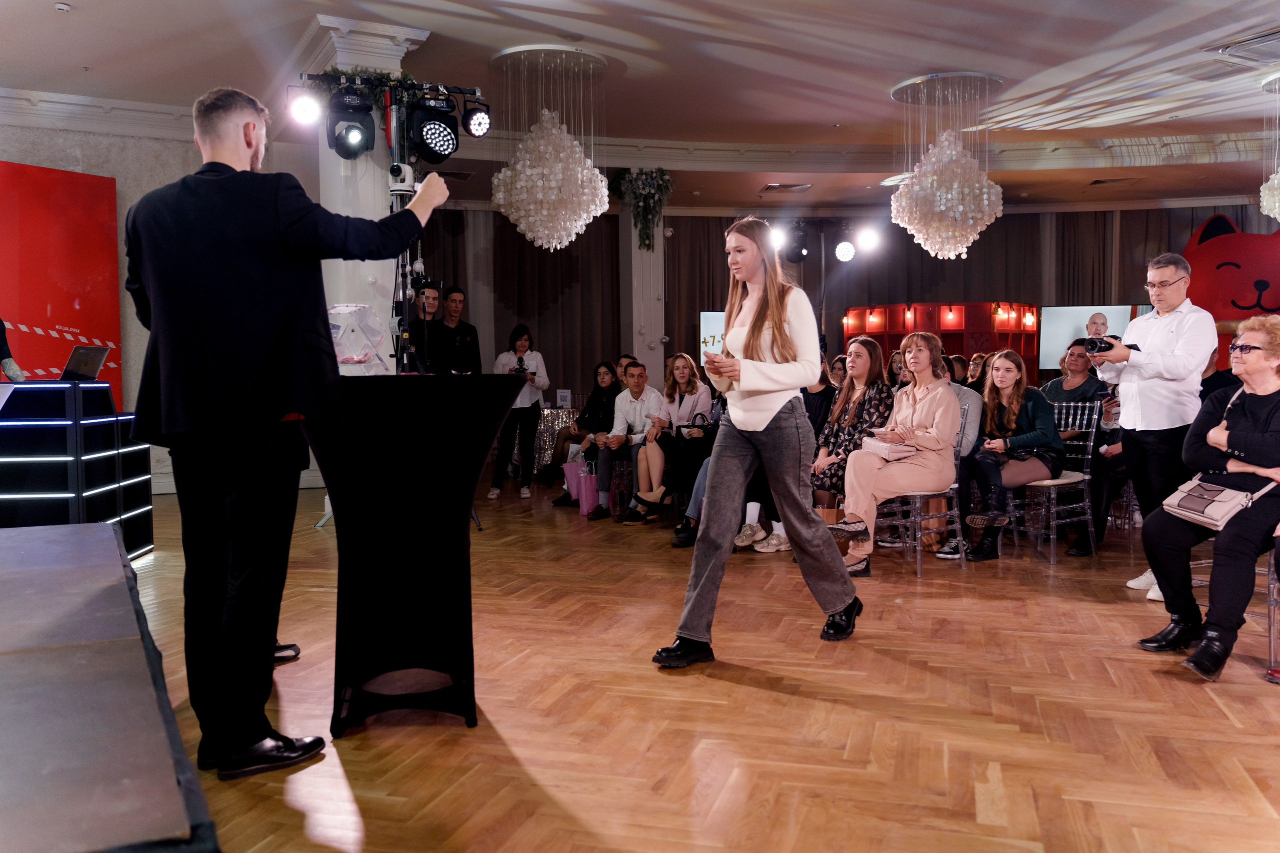 Выставка свадебных специалистов «Свадьба на 1000%». Свадебный фотограф в Санкт-Петербурге