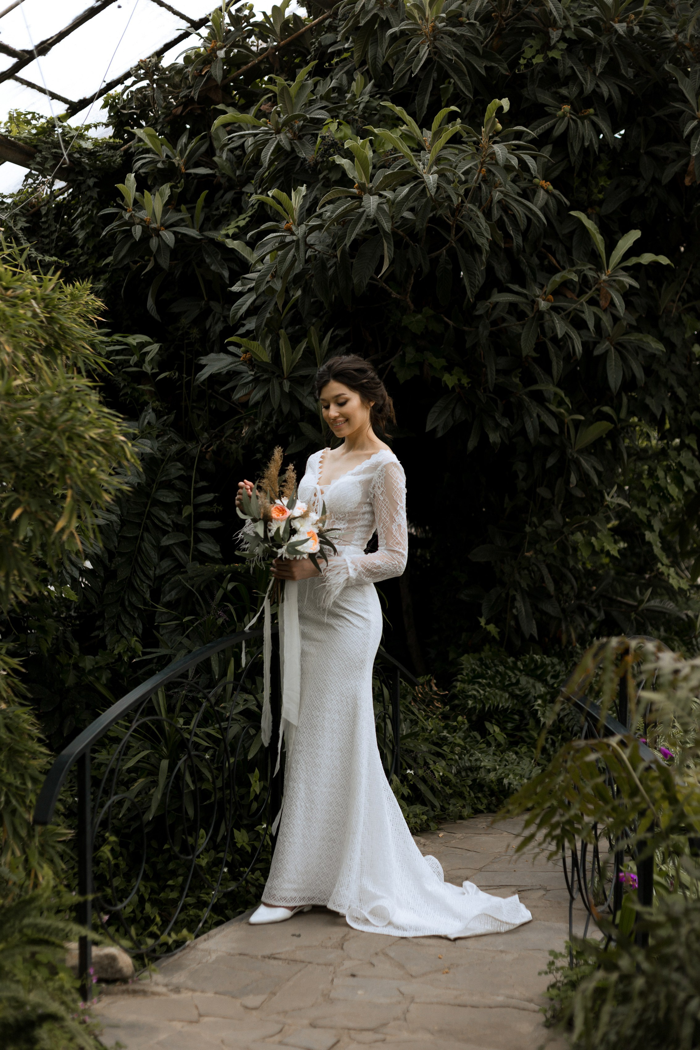 Свадебная фотосессия в оранжерее. Свадебный и семейный фотограф в Волгограде Кристина Иванова