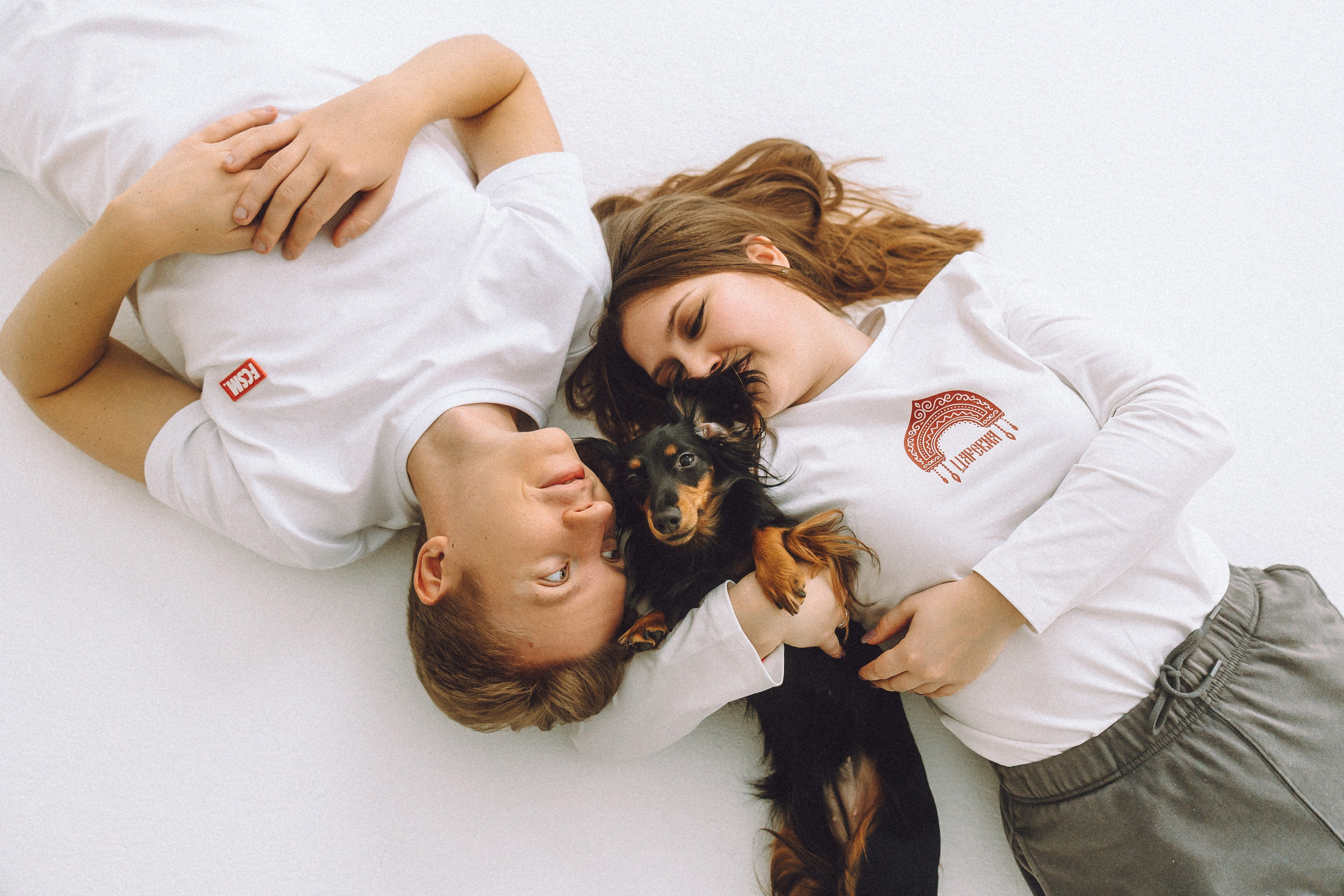 Натали, Свят и Эни