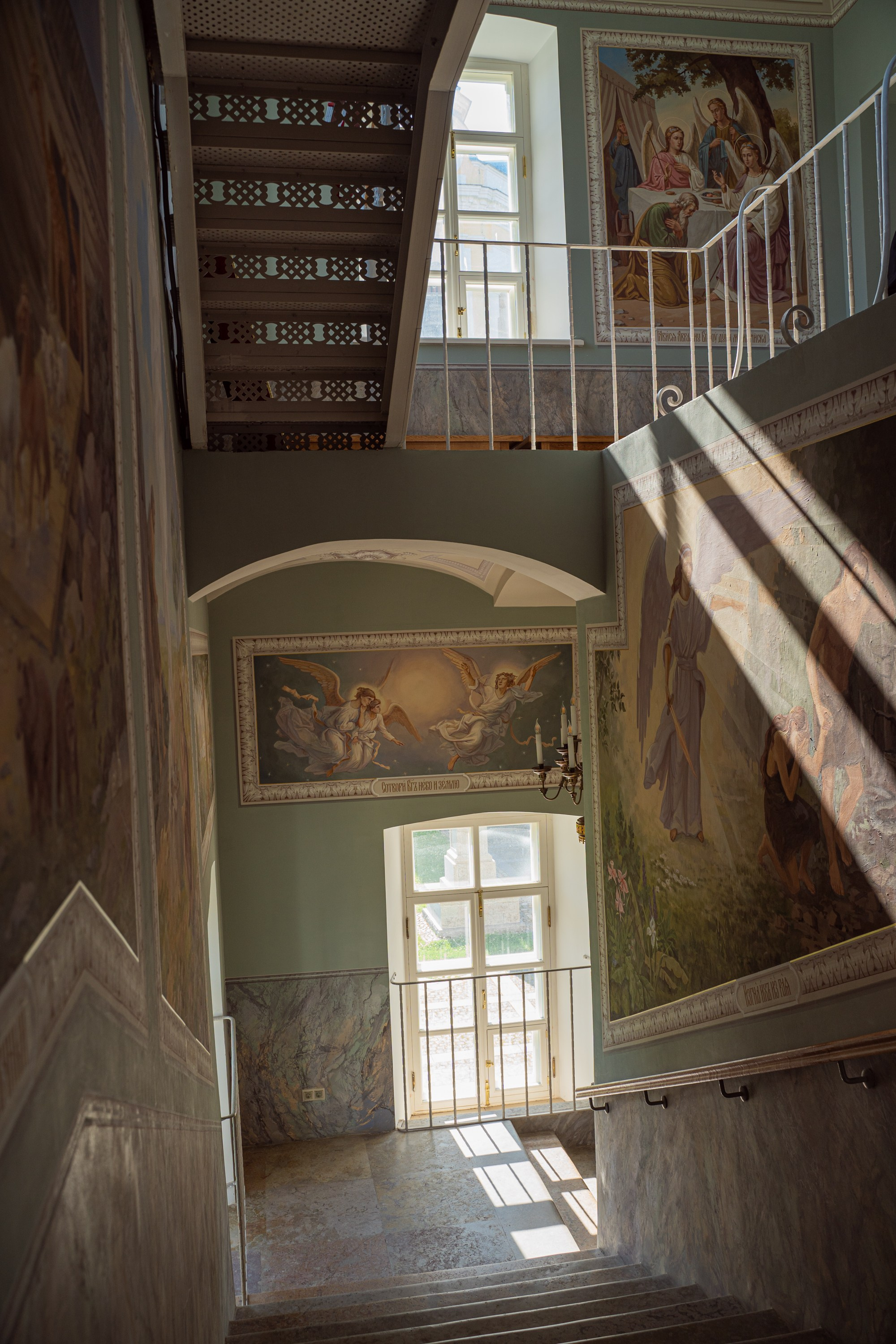 Гидровыезд в Коневский мужской монастырь. Свадебный, семейный, портретный, репортажный фотограф в Санкт-Петербурге