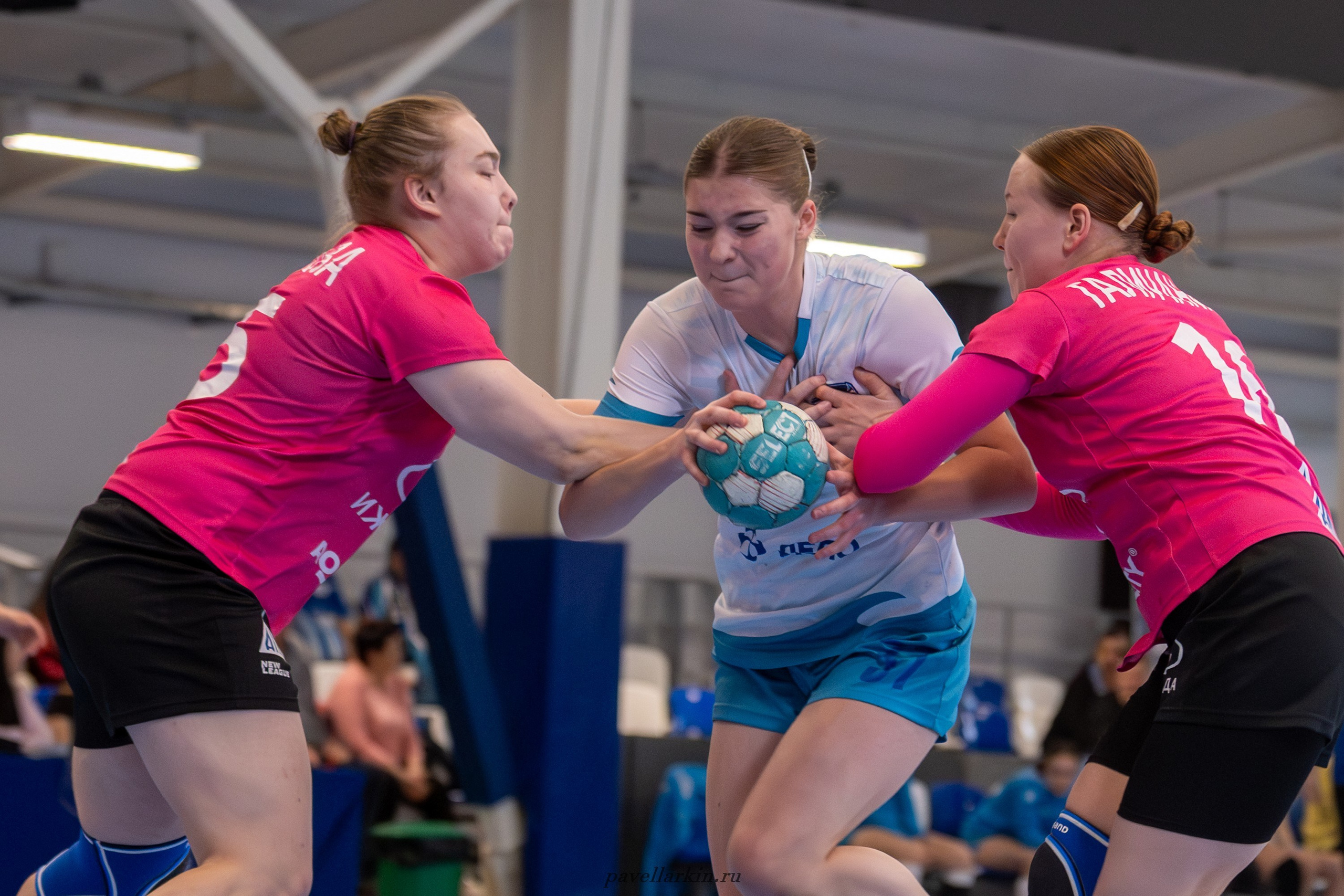 Гандбол. Черноморочка-2 — Университет-2. Спортивный фотограф, фотожурналист Павел Ларькин