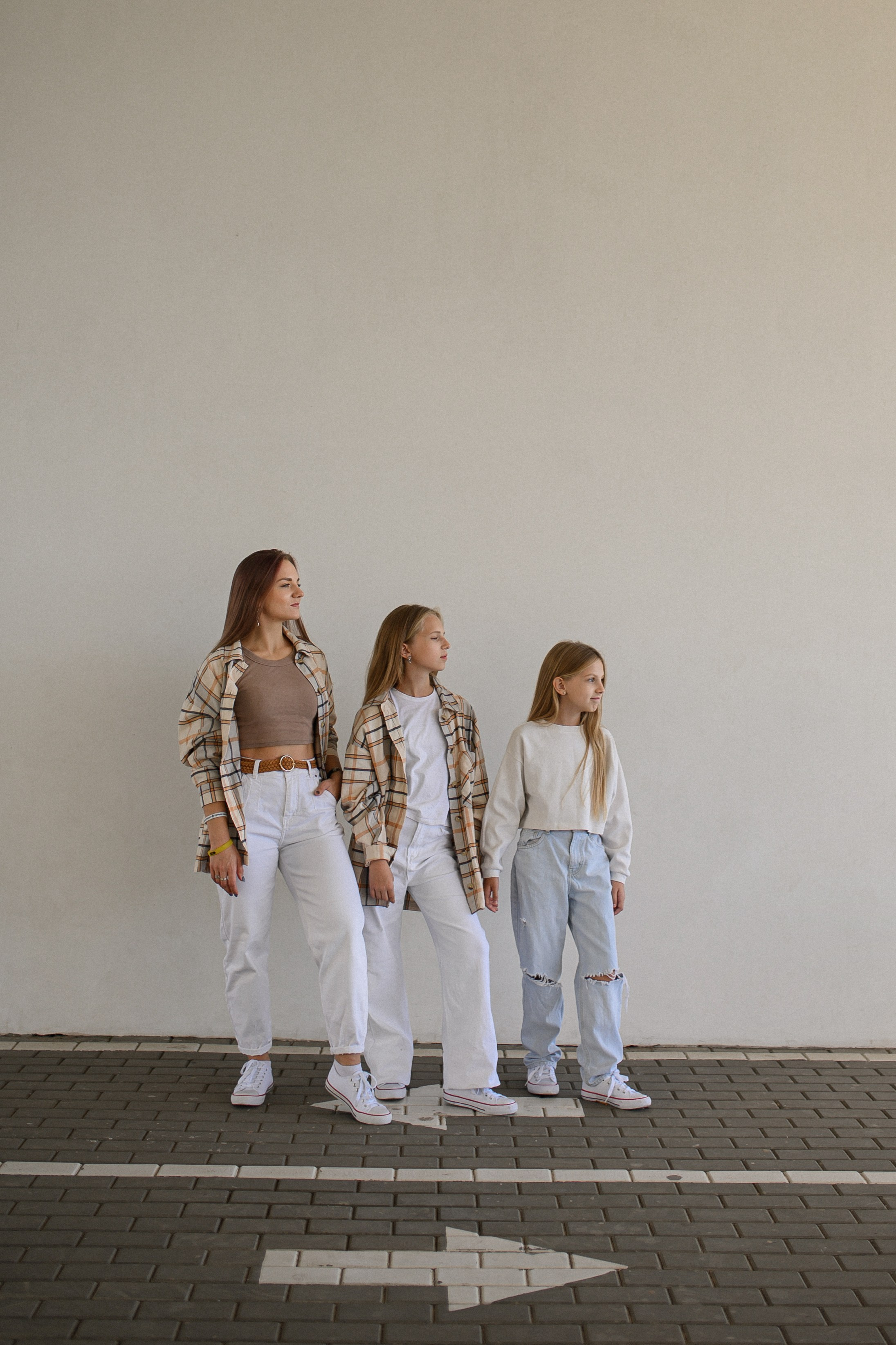 Марина и девочки. Www.ostermiller.ru