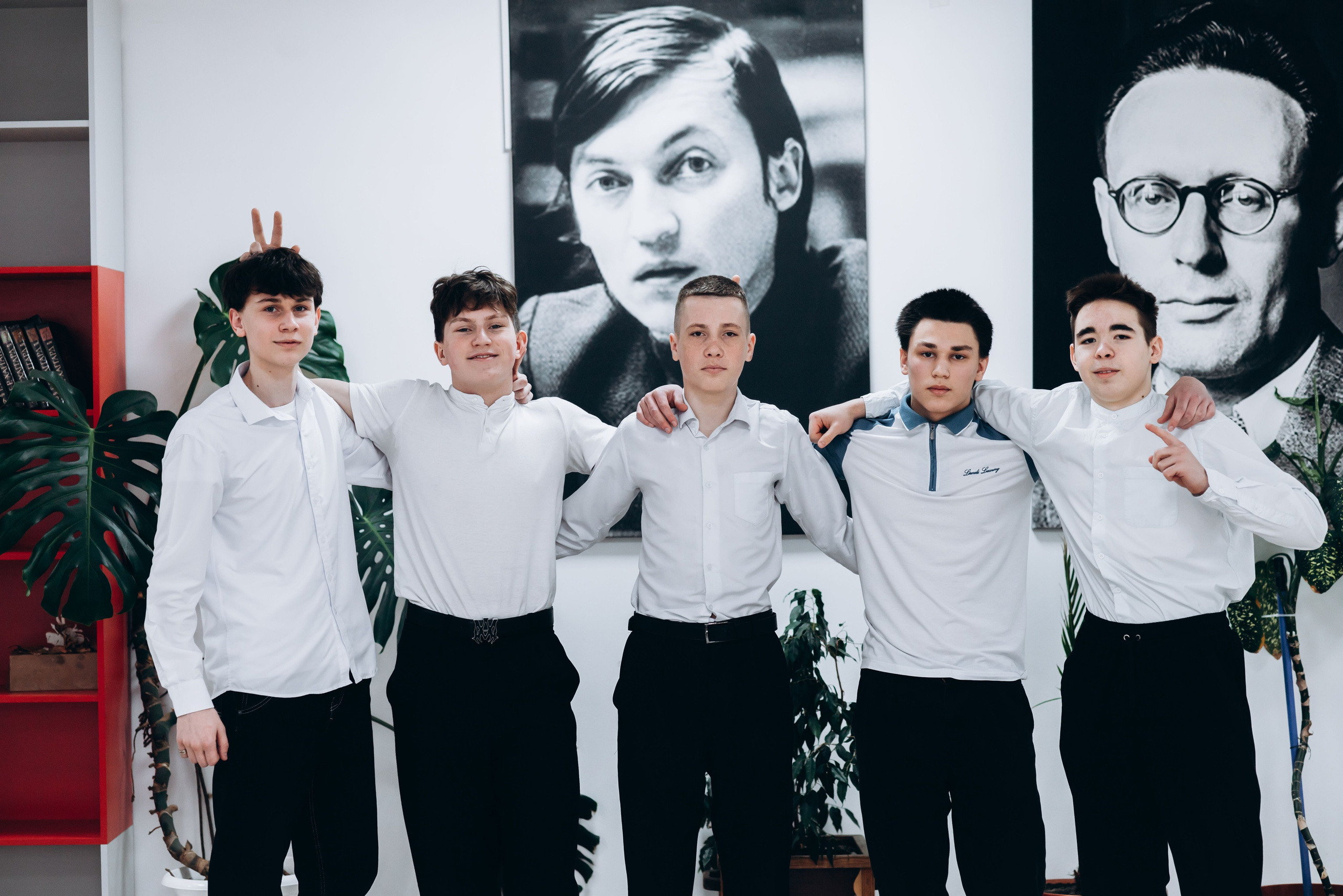 СОШ № 26 Тугулым 2025. Семейный фотограф Нижневартовск Тюмень Ефимова Ирина