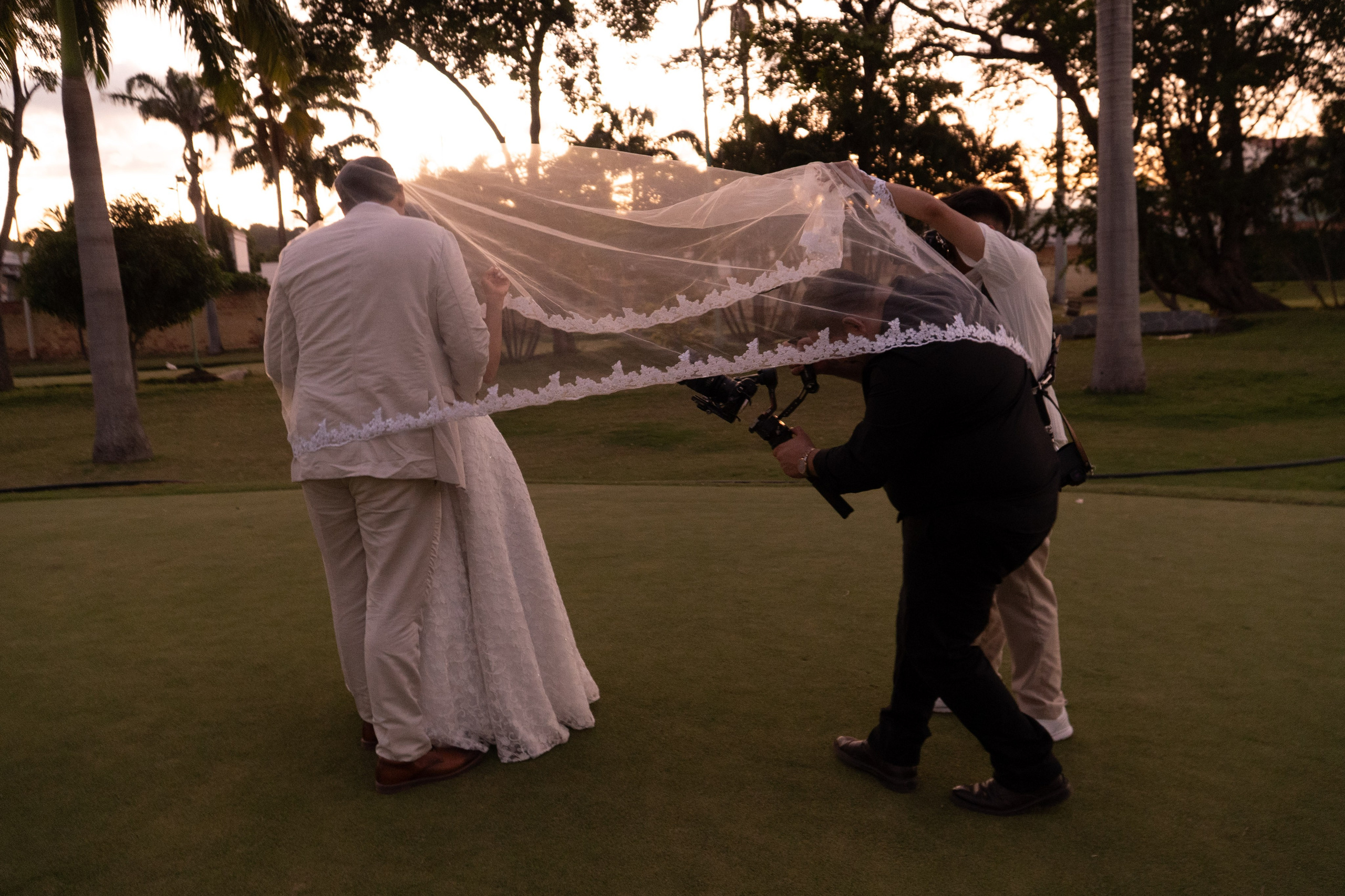 Carola & Gerson. Wedding Photographer in Barcelona and Medellin
