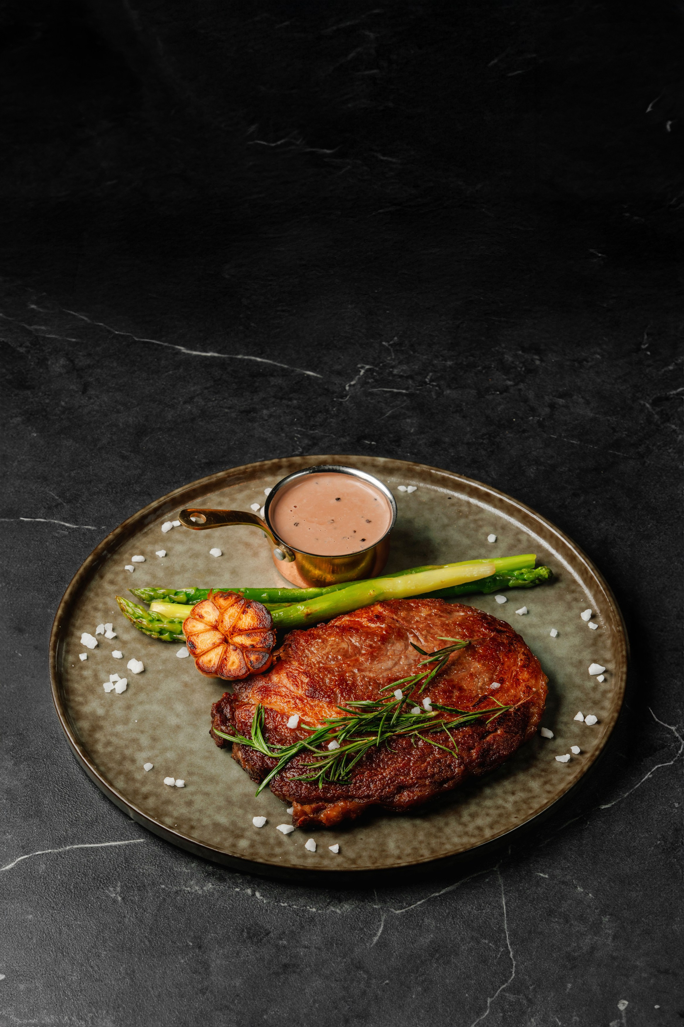 (S)AINT. Репортажный фотограф в Санкт-Петербурге Жолудев Владислав