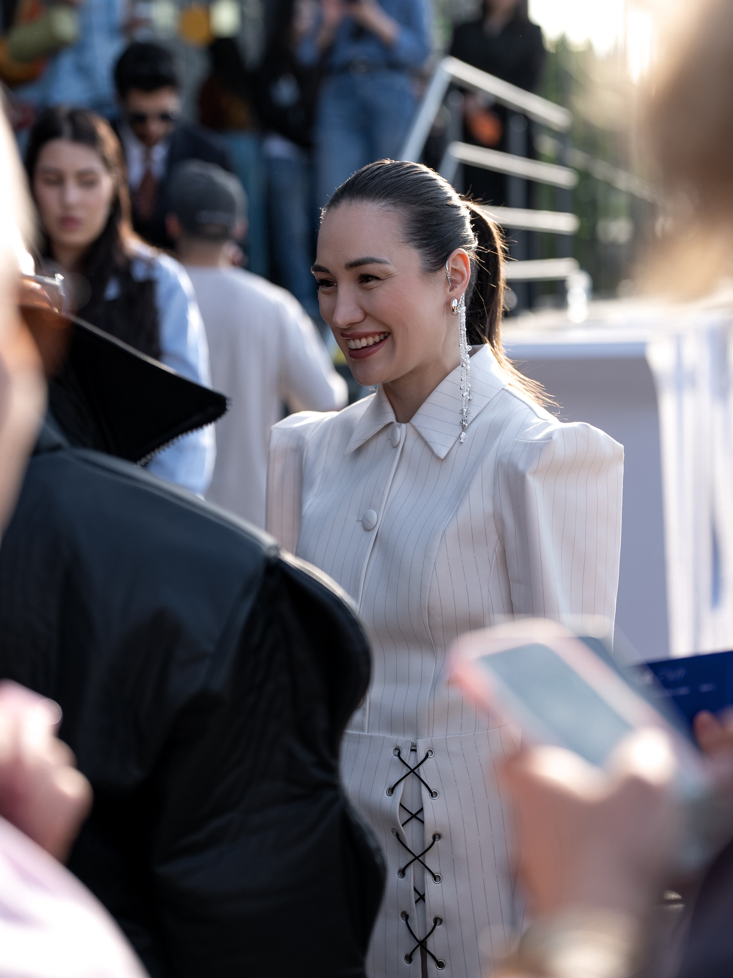Visa Fashion Week Almaty Pre-Fall 2026 April StreetStyle Day 1. Сайт Алматинского НЮ АРТ, будуар и фэшн фотографа Дениса Карпенко
