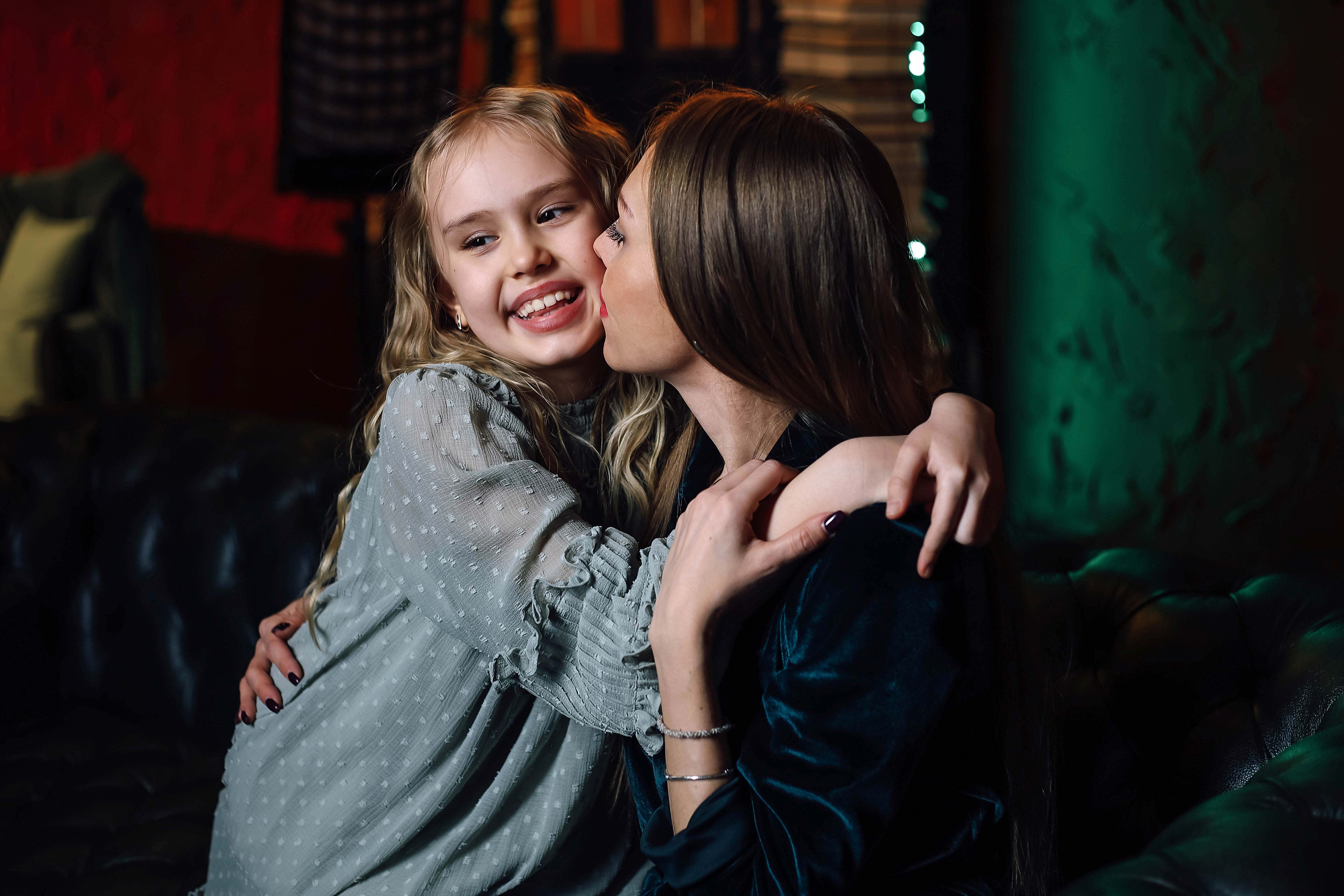 Мария с дочкой