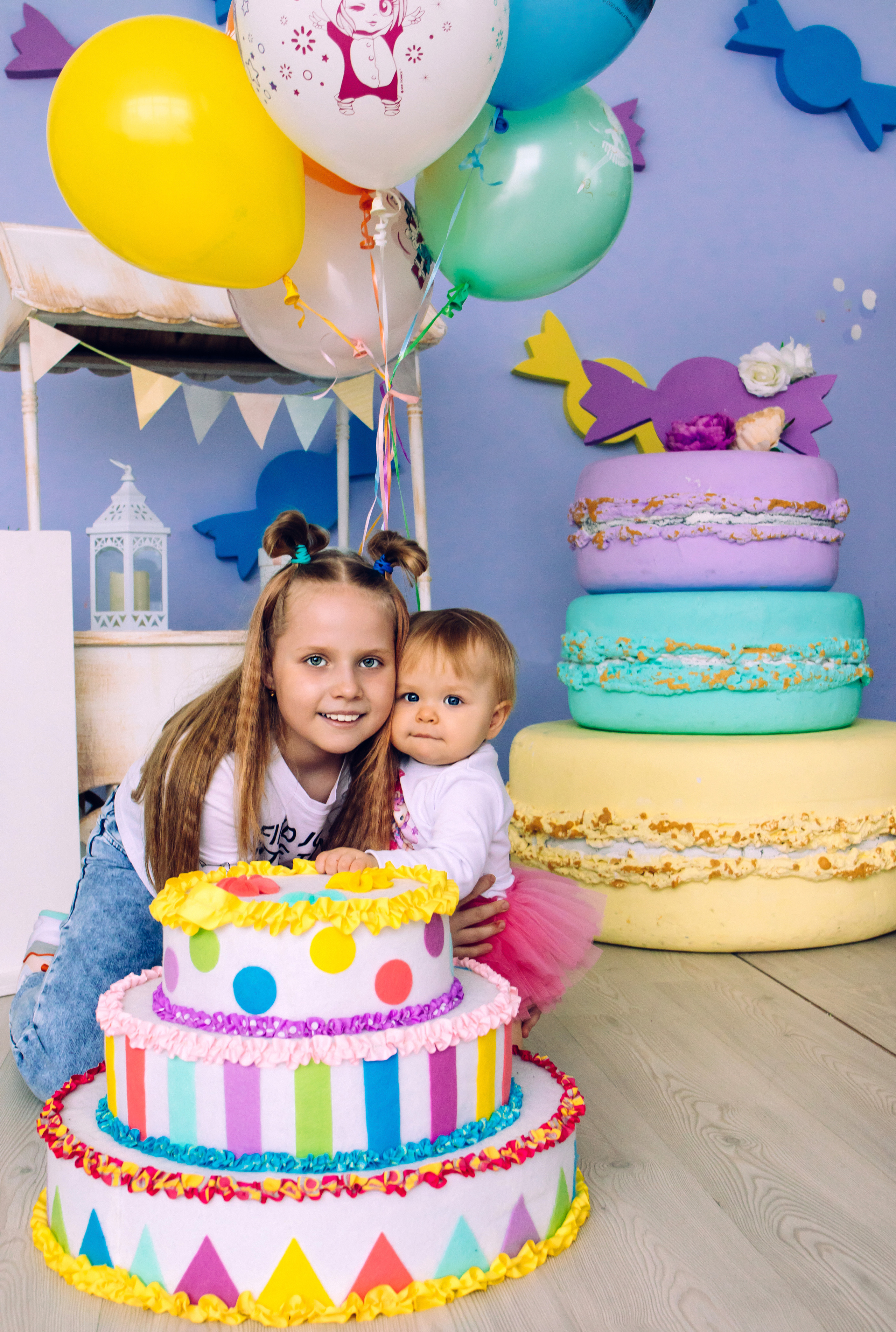 Настя и Катя