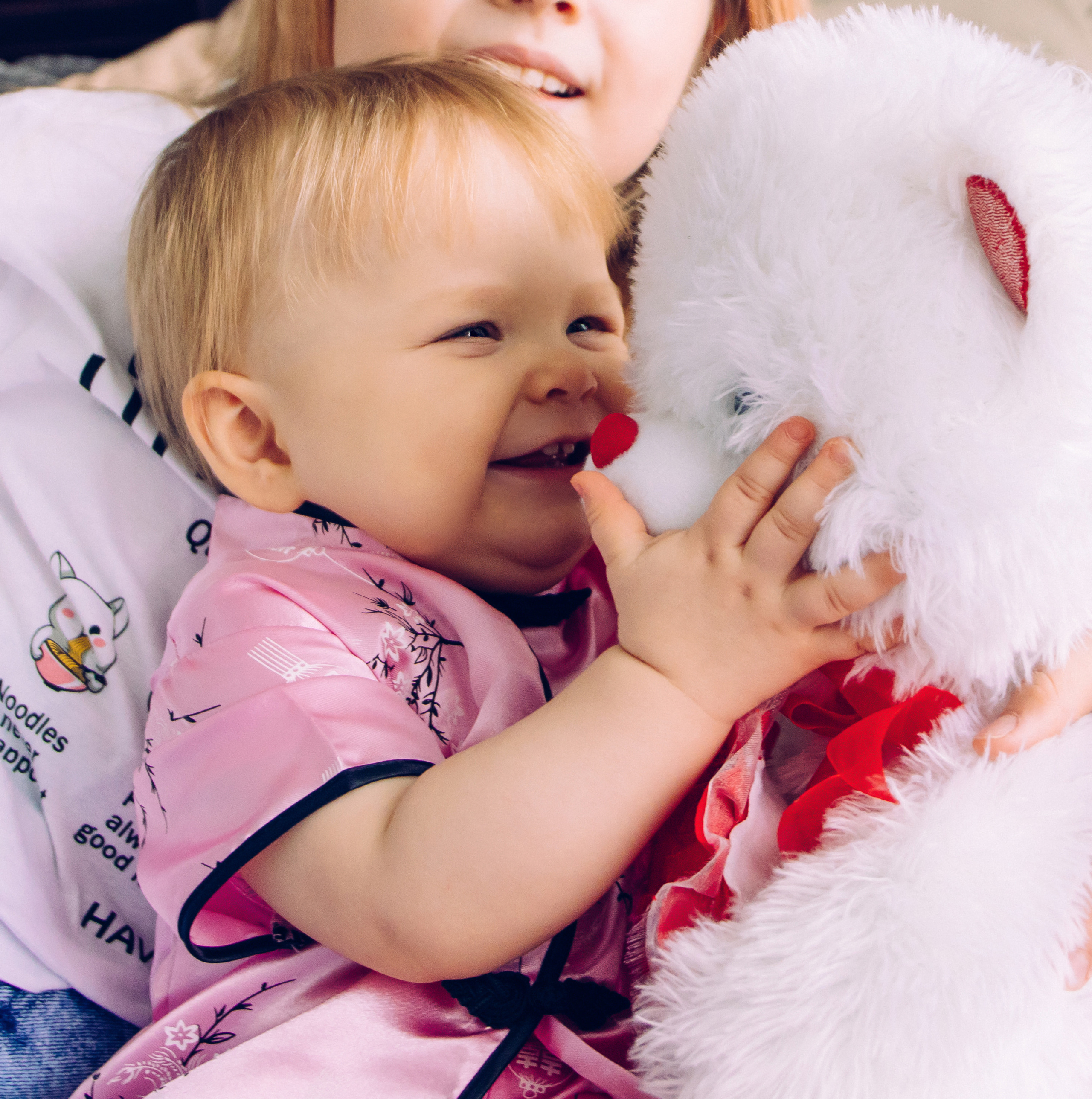 Настя и Катя