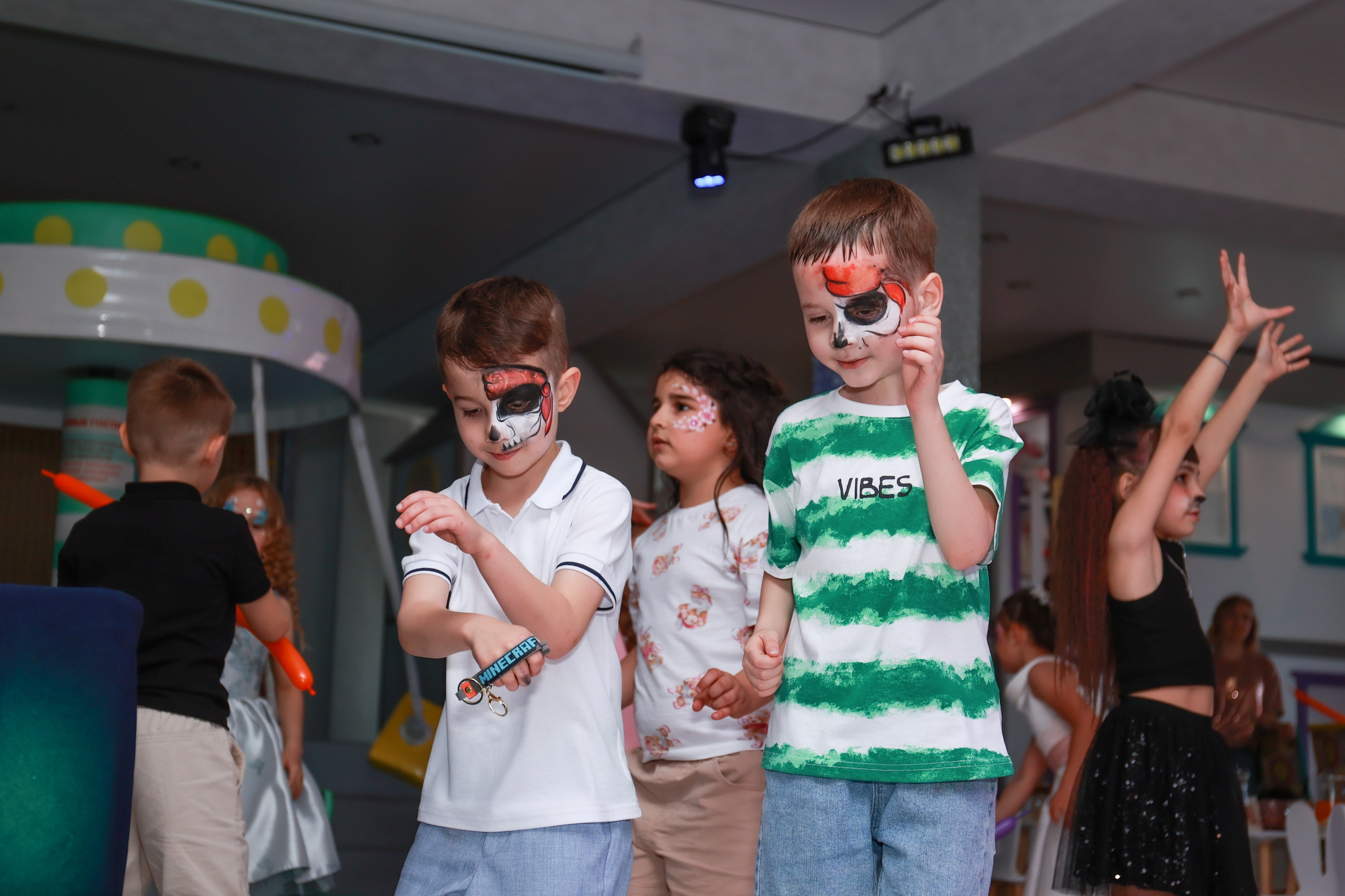 Выпускной в Fantasy Hall. Детский семейный фотограф Краснодар