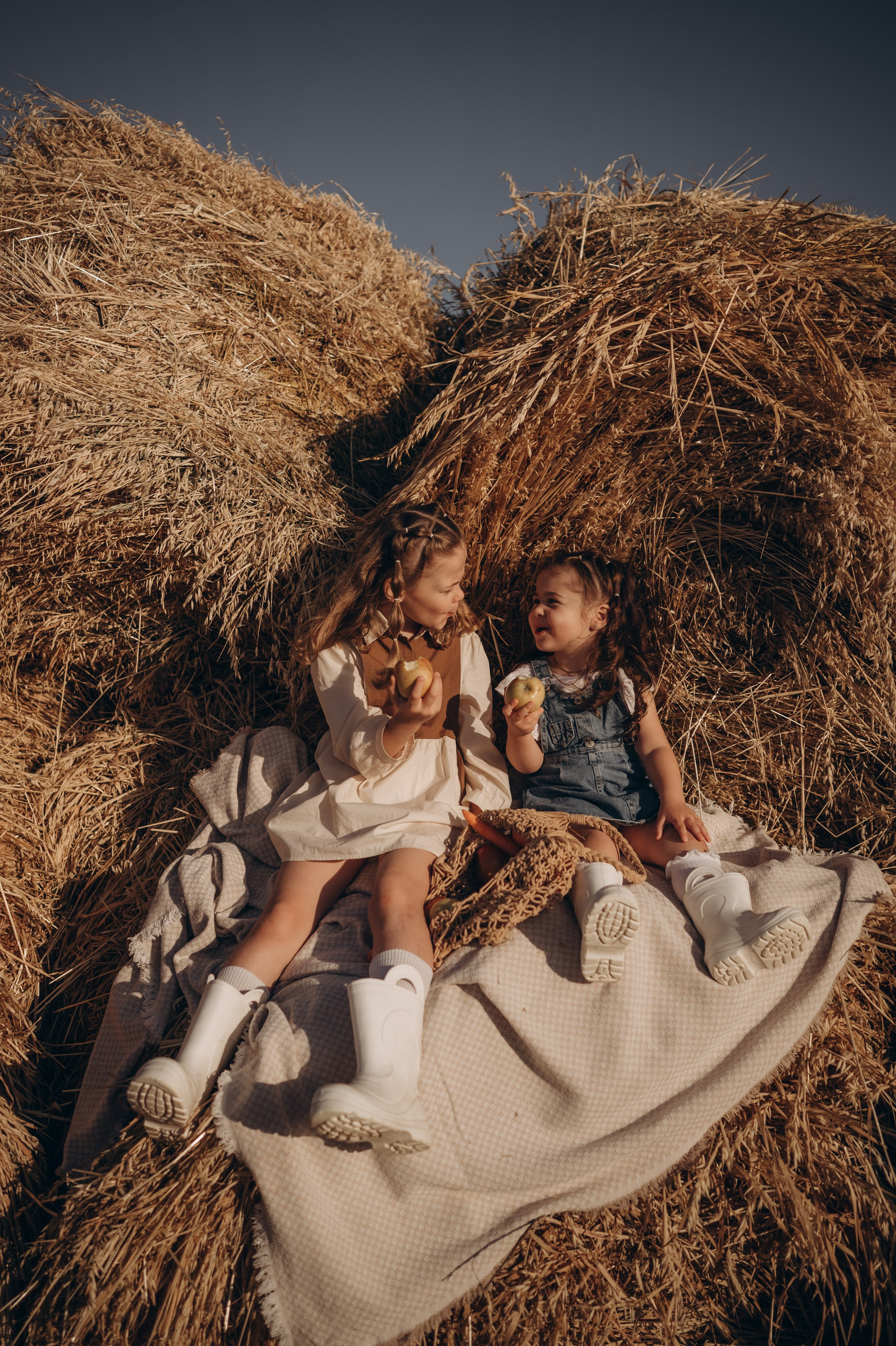 Артур, Алина, Алиса и Афина. Фотограф Горбенко Анна