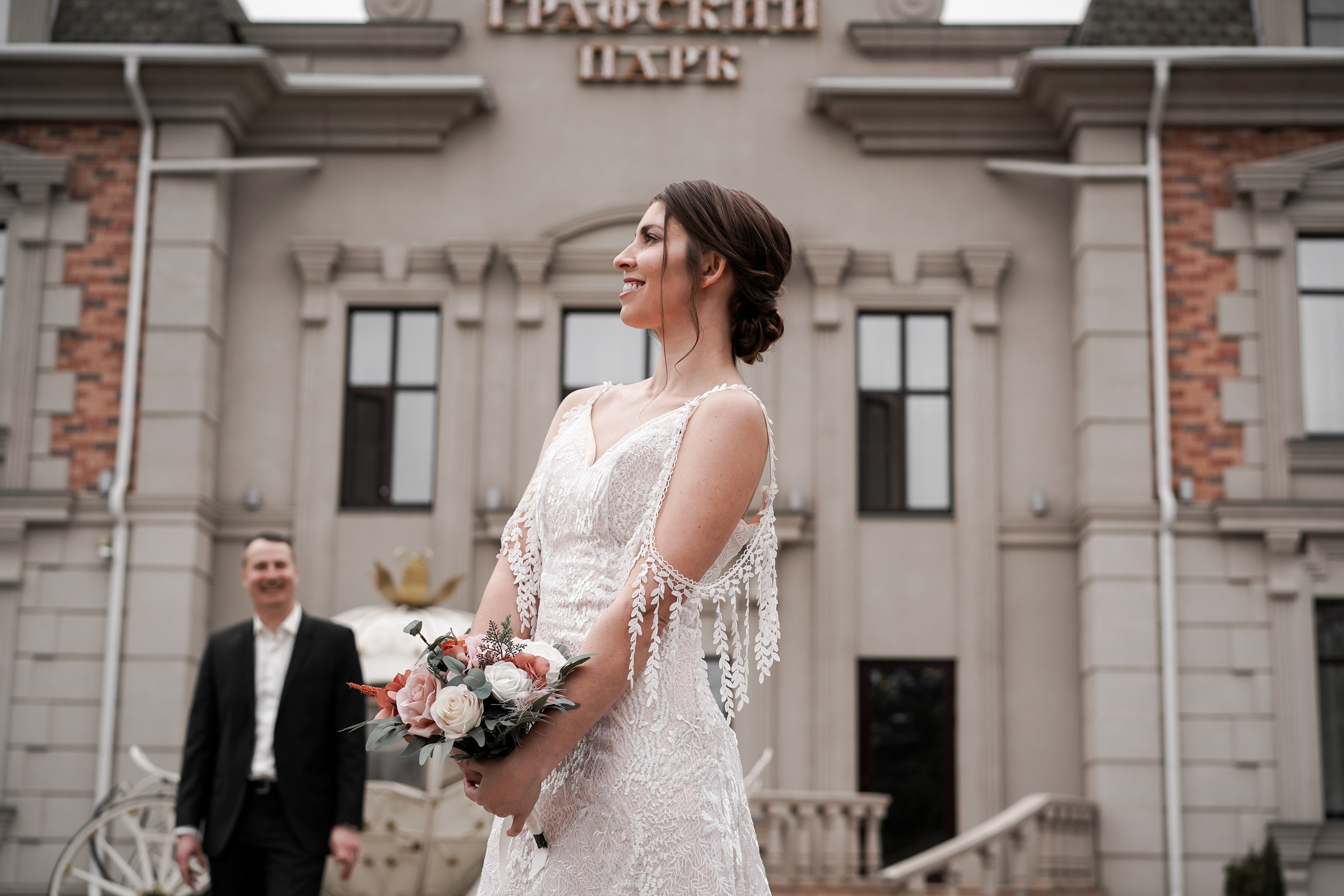 Свадебная фотосессия в Графском парке. Ростов-на-Дону. Свадебный фотограф в Ростове-на-Дону. Таинство Крещения и Венчания, семейные фотосессии. Алёна Чёботова