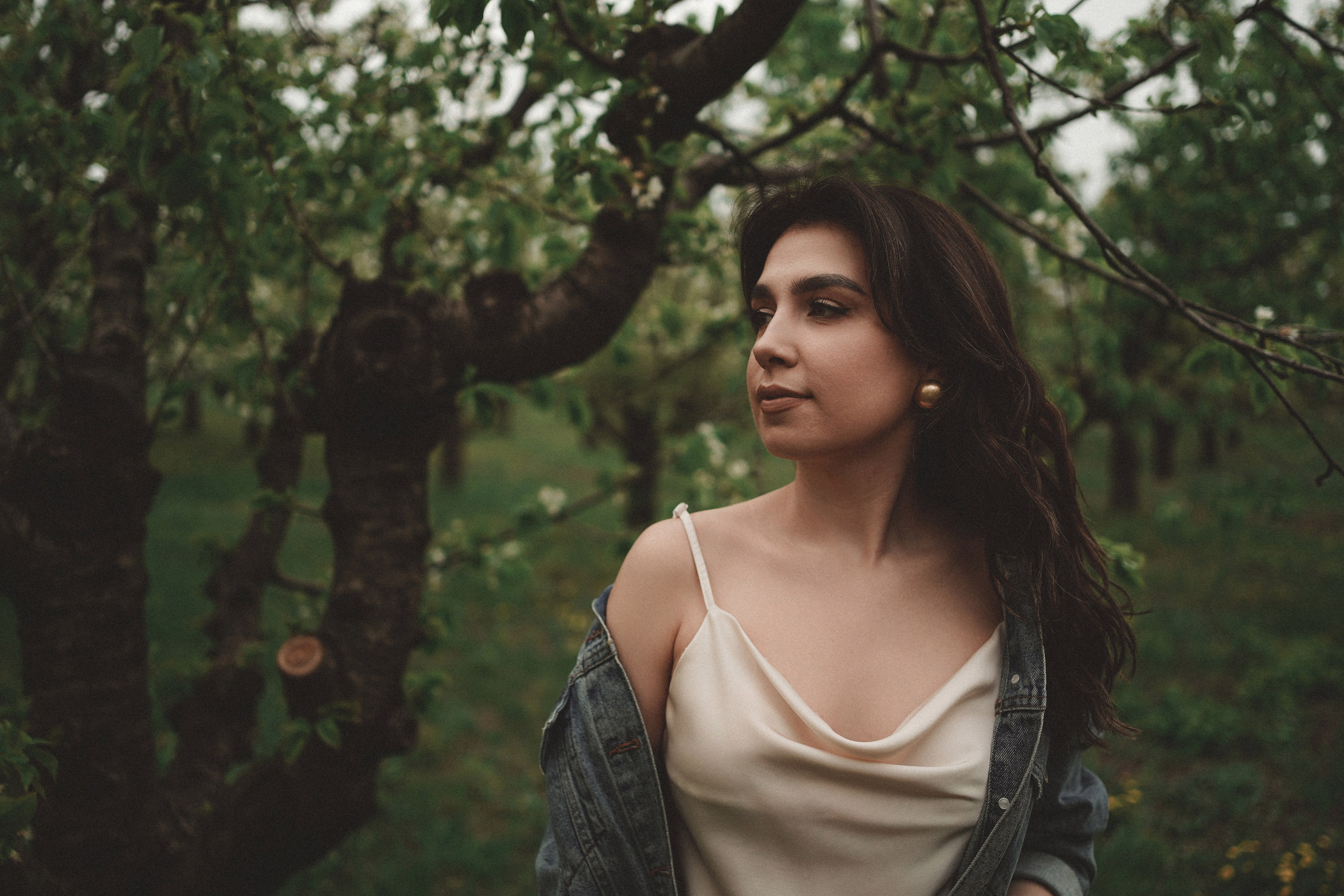 Фотосессия в цветущем саду в пос. Мускатный. Фотограф Ростов-на-Дону. Свадебный фотограф в Ростове-на-Дону. Таинство Крещения и Венчания, семейные фотосессии. Алёна Чёботова