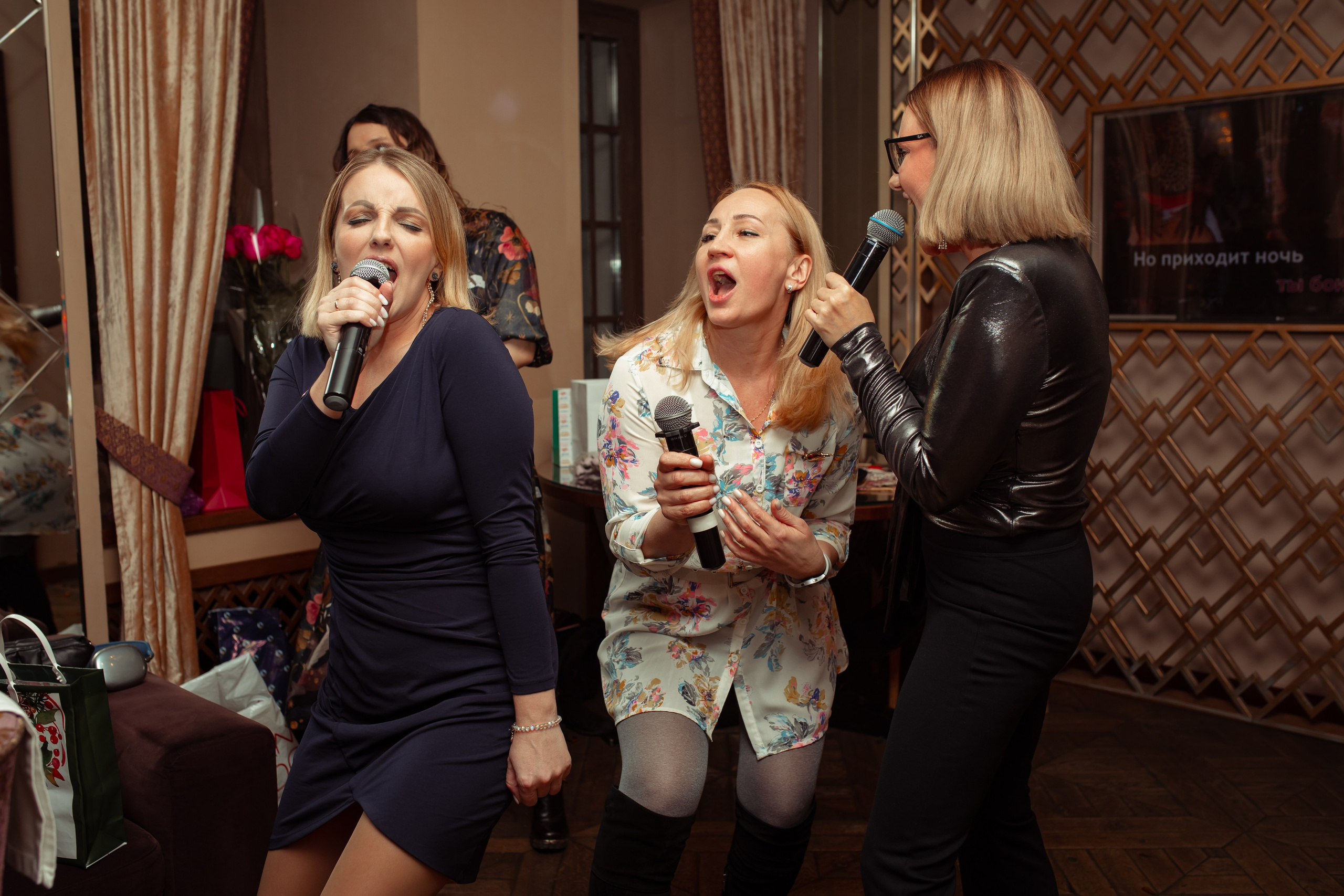 Юбилей в караоке. Семейный и детский фотограф в Москве Дорогова Екатерина