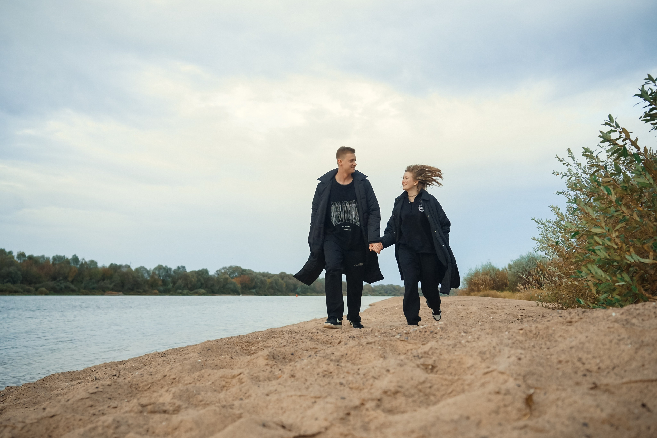 Фотосессия на берегу реки. Лиза Фирстова — самый добрый фотограф