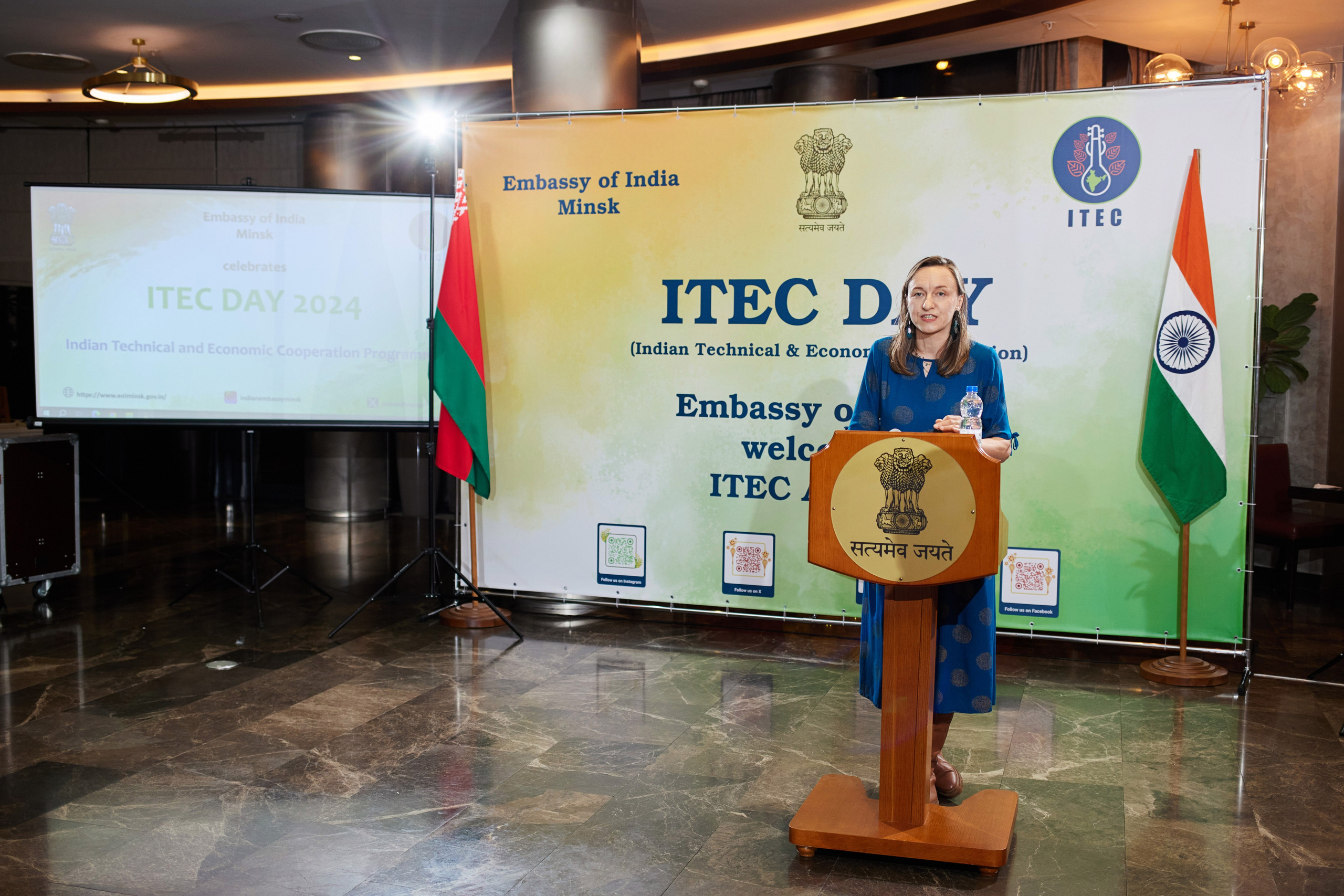 Посольство Индии. Свадебная, репортажная фотосъемка и видеосъемка в Минске. Илья и Юлия Ширмановы. Фотограф | Видеограф | Минск