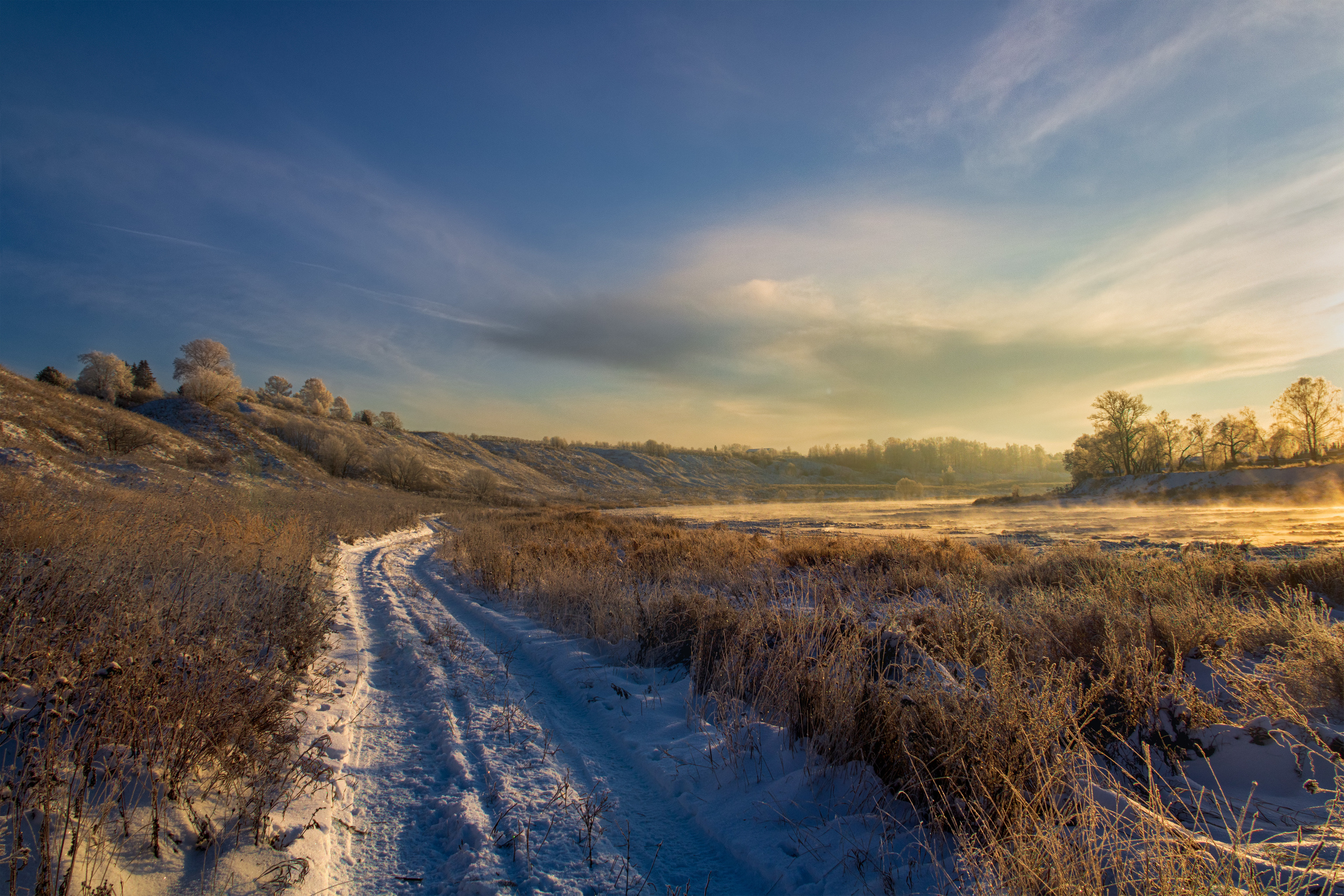 Nature of the Staritsa. Winter. Site of landscape photographer Pavel Krainikov