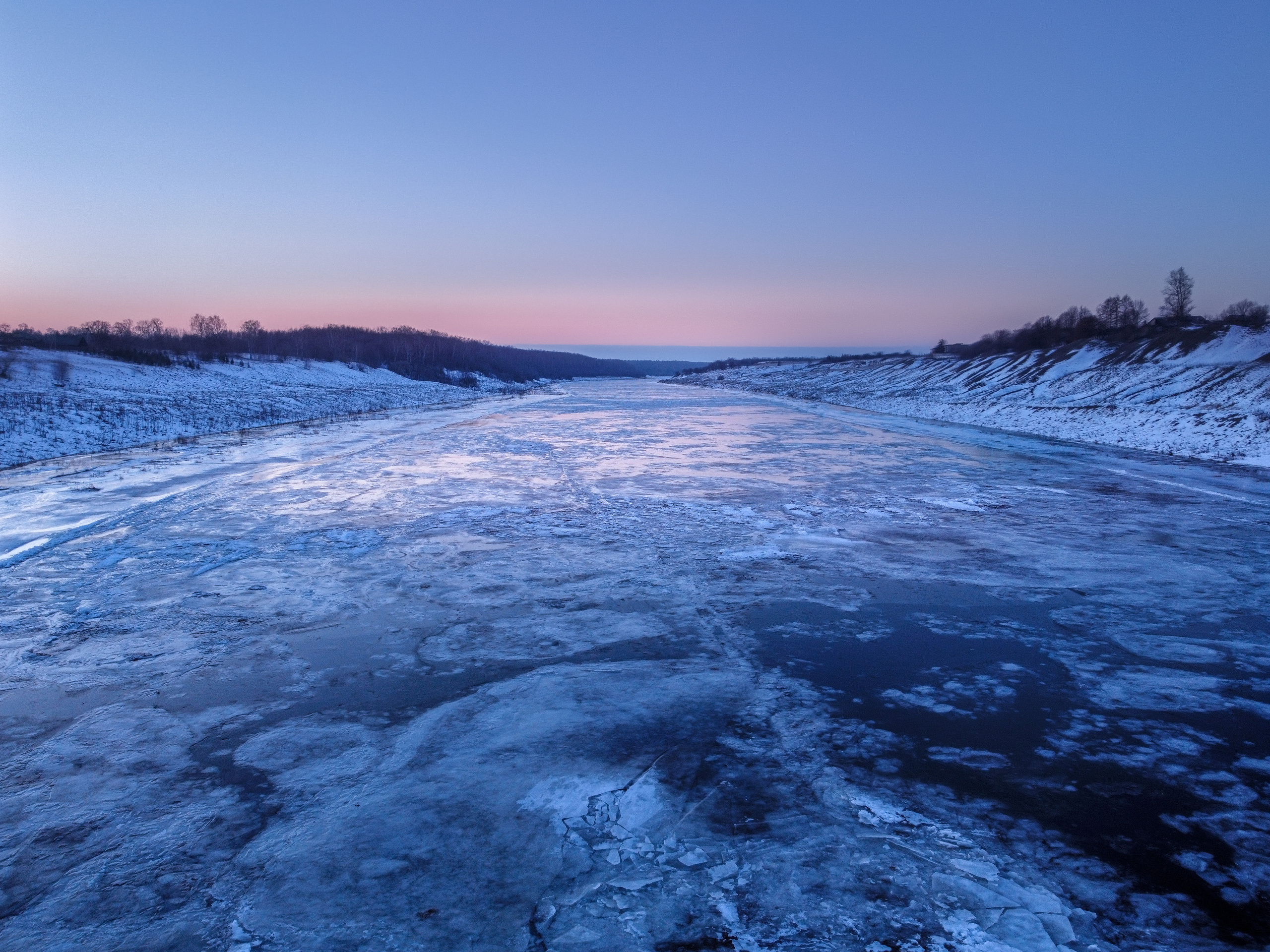Nature of the Staritsa. Winter. Site of landscape photographer Pavel Krainikov