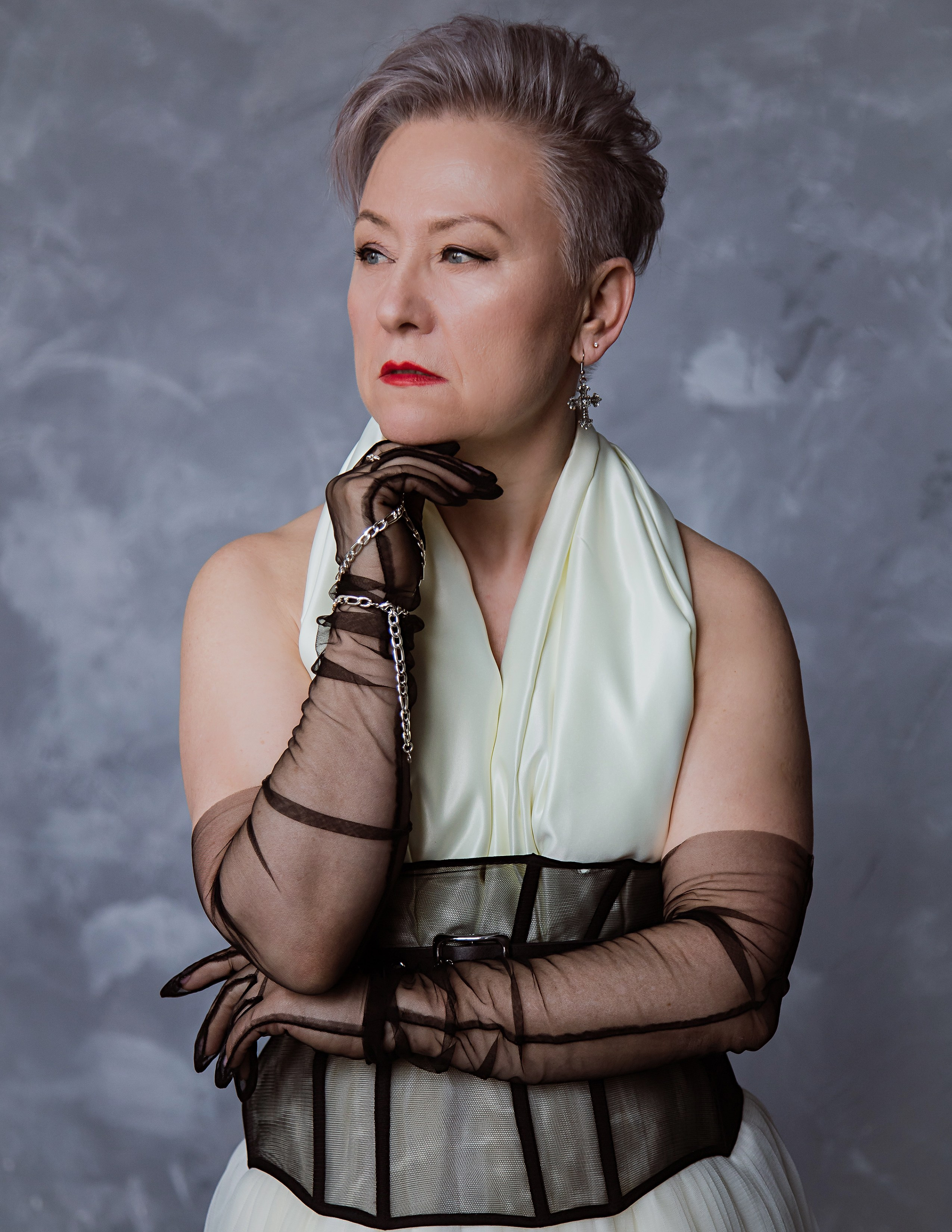 Модель age+. Креативный и женский Фотограф Омске Наталья Лебедева