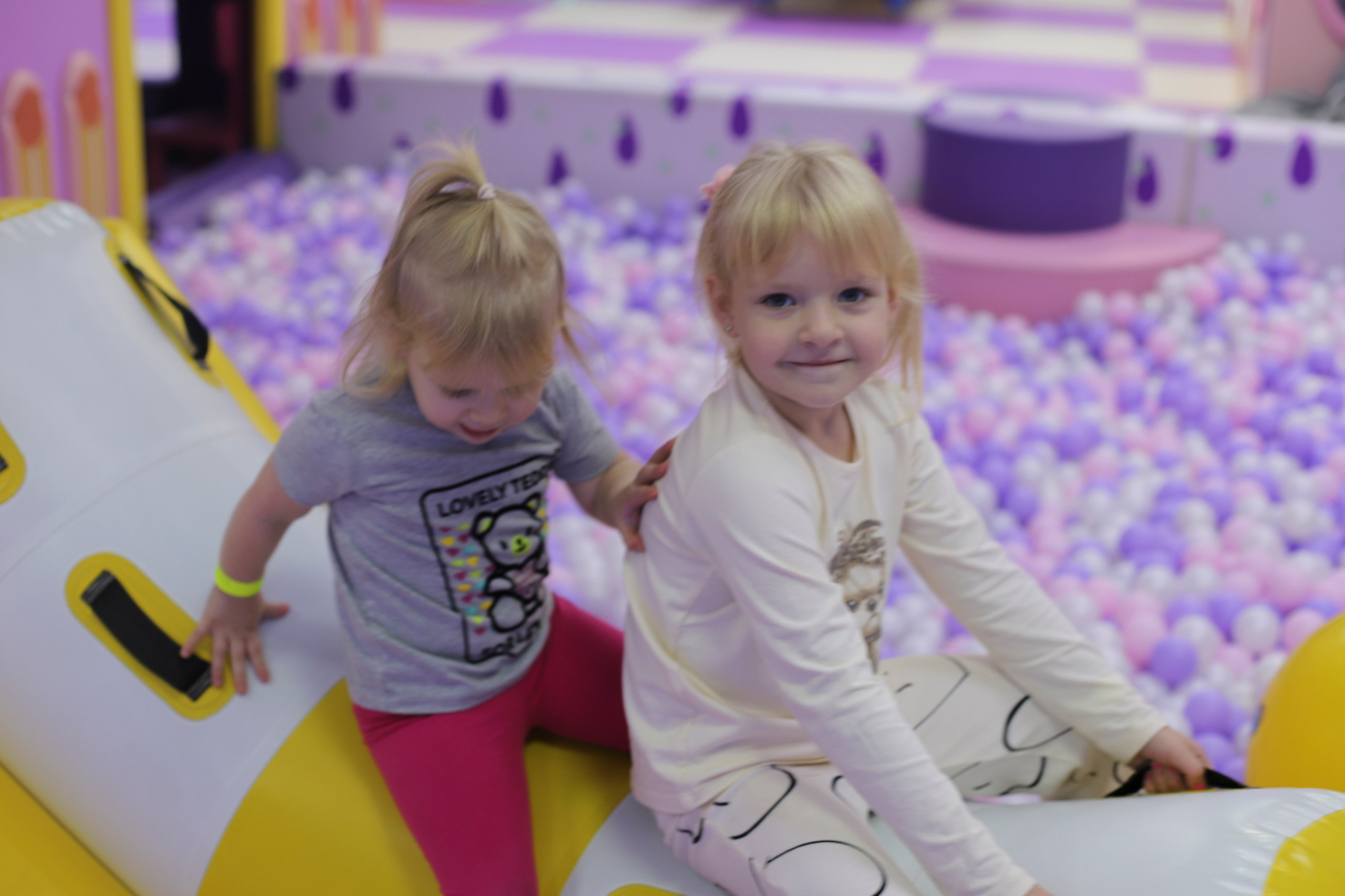 В детском центре. Фотограф в Самаре, Отрадном и Кинель-Черкассах Валентина Шевцова