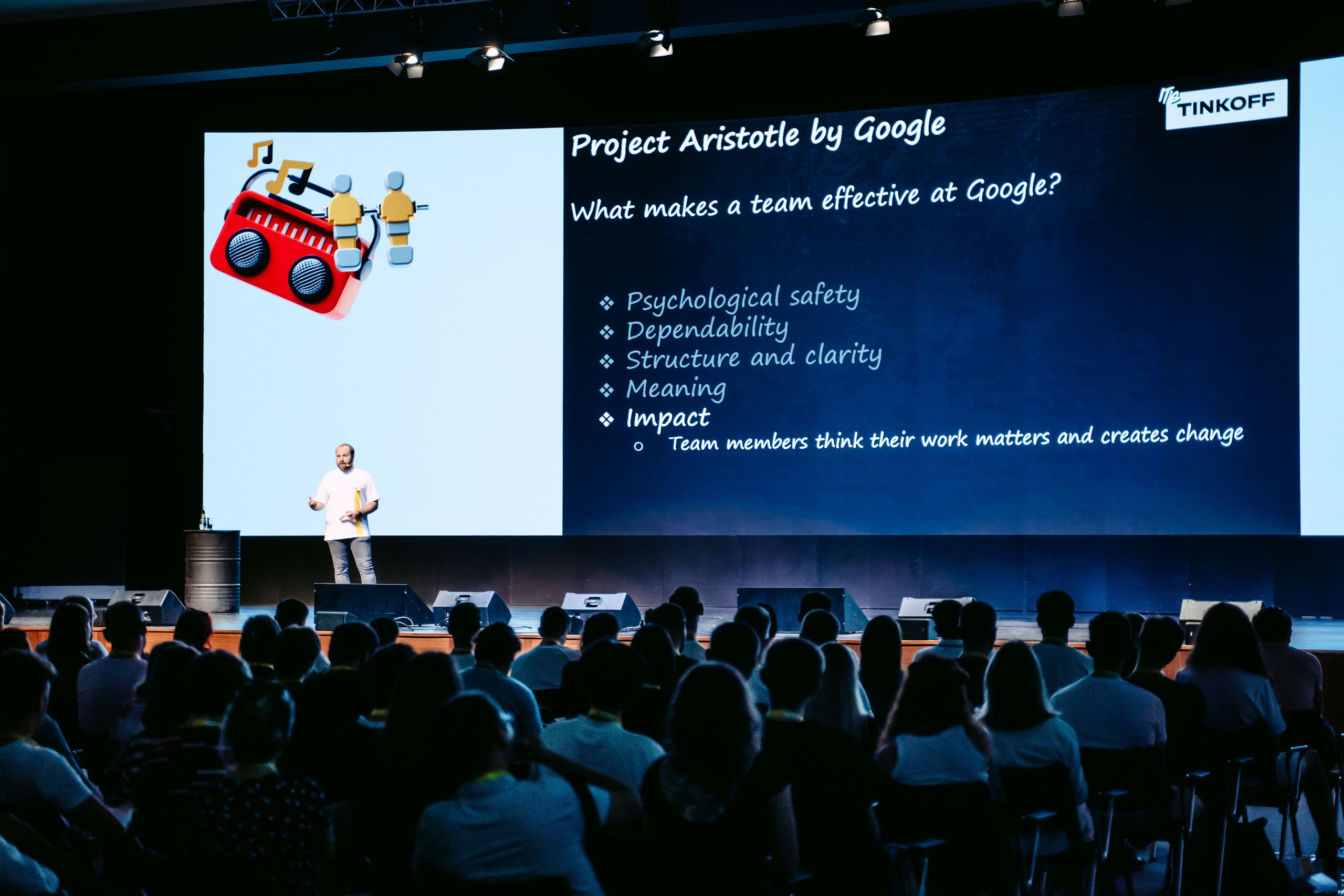 Тинькофф. ИТ-фест / 2023. Саша Копылов, фотограф в Казани