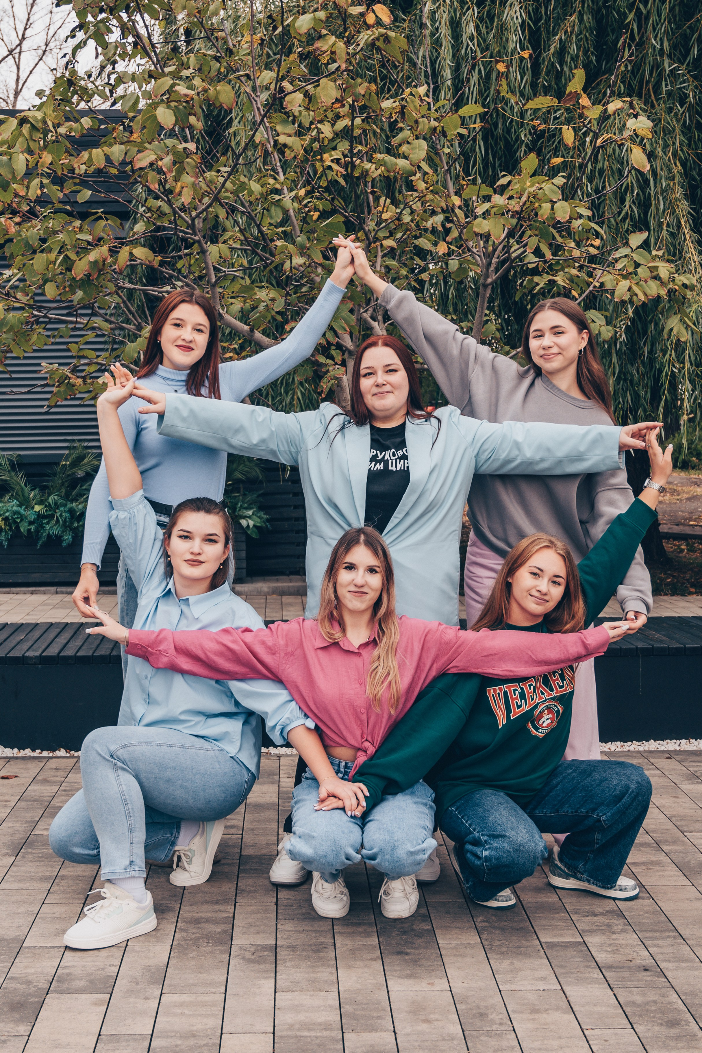 В парке. Выпускные альбомы и Школьный фотограф в Алексеевке, Бирюче, Красном